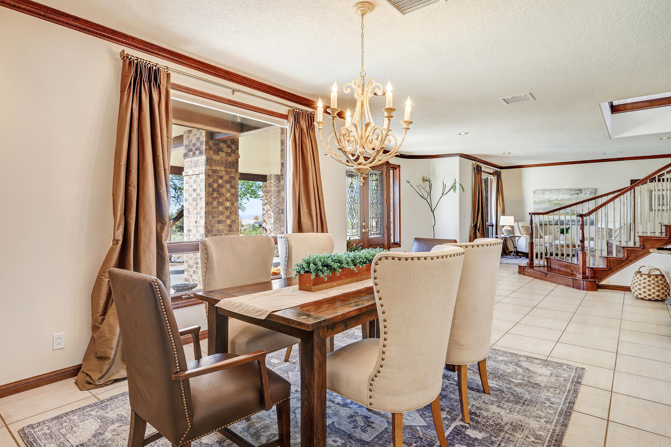 11001 San Antonio Drive NE