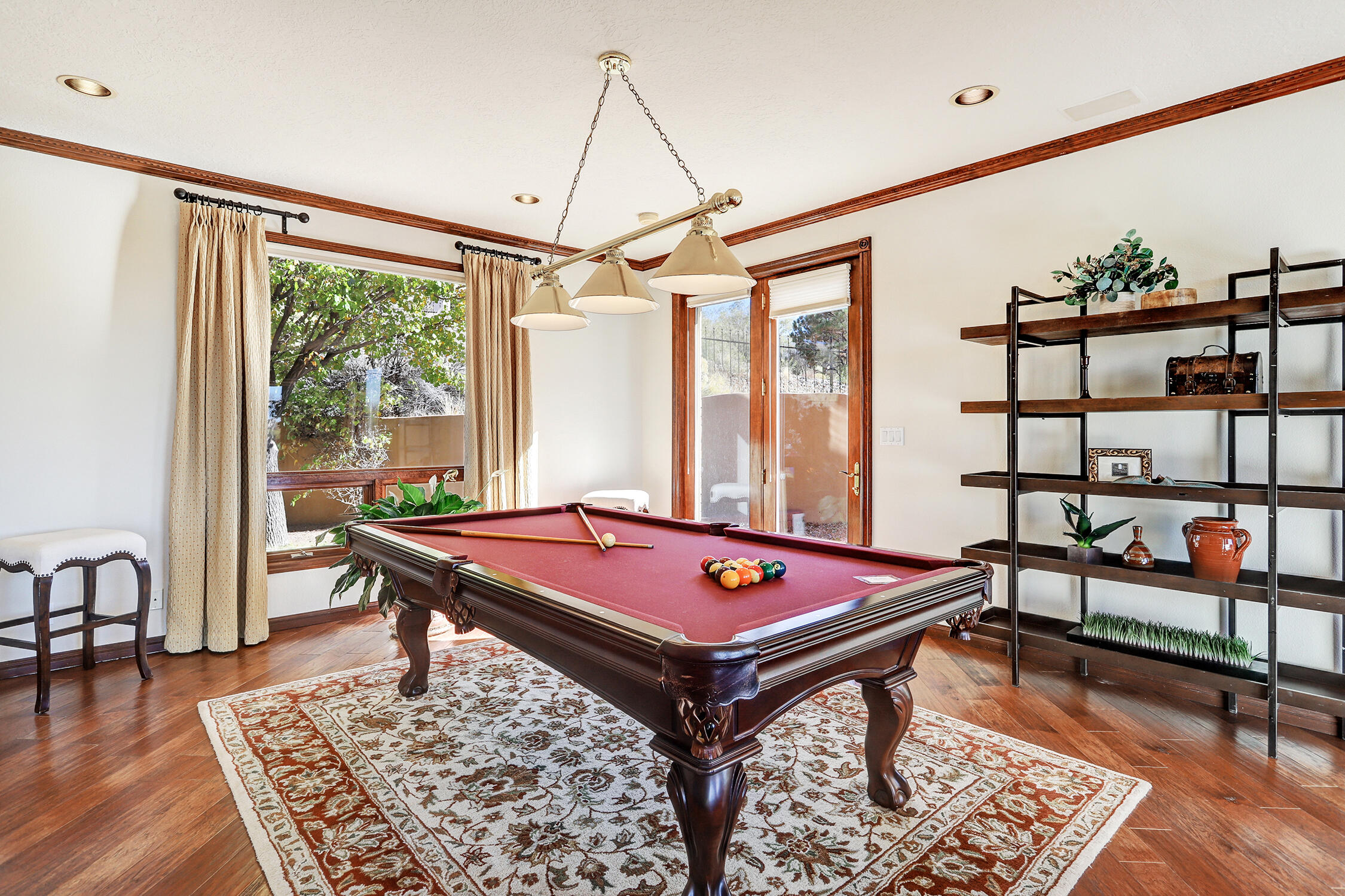 11001 San Antonio Drive NE