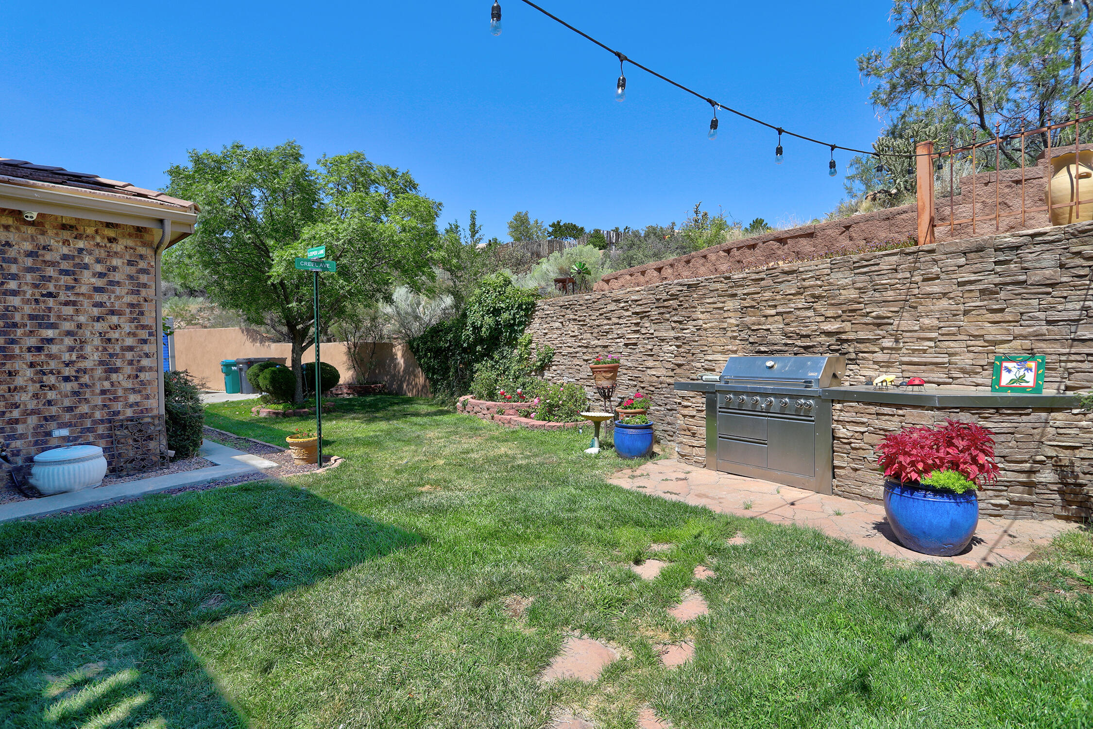 11001 San Antonio Drive NE