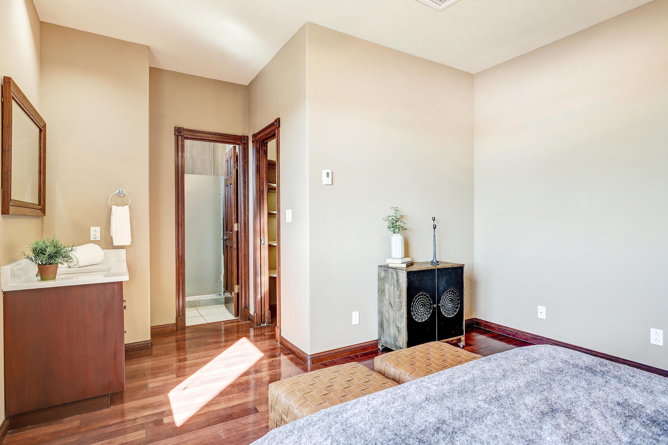 11001 San Antonio Drive NE