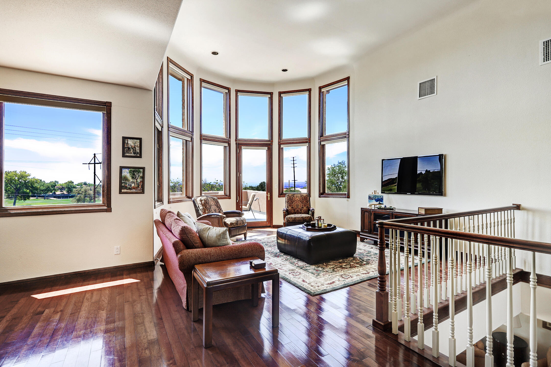 11001 San Antonio Drive NE