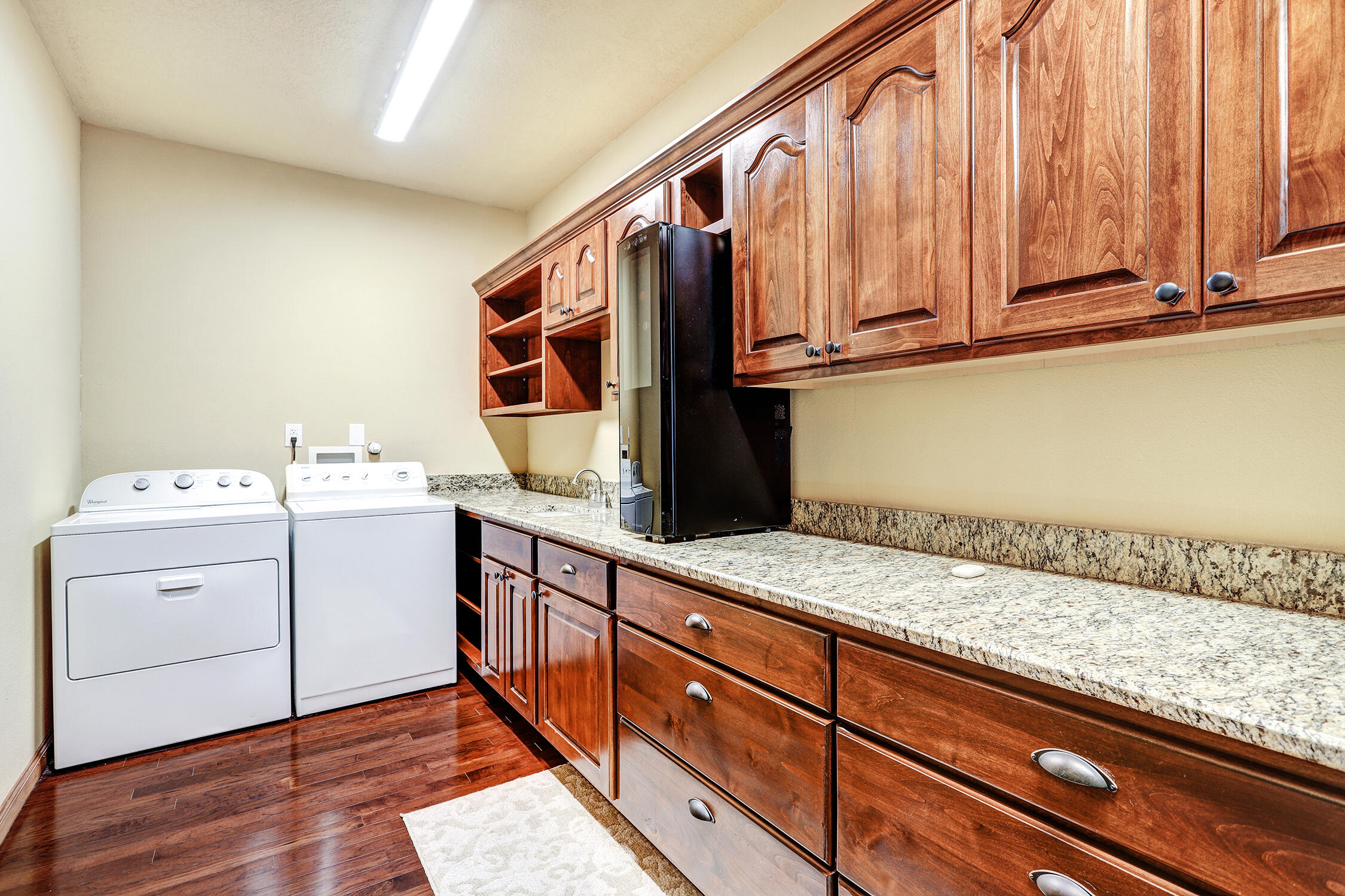 11001 San Antonio Drive NE