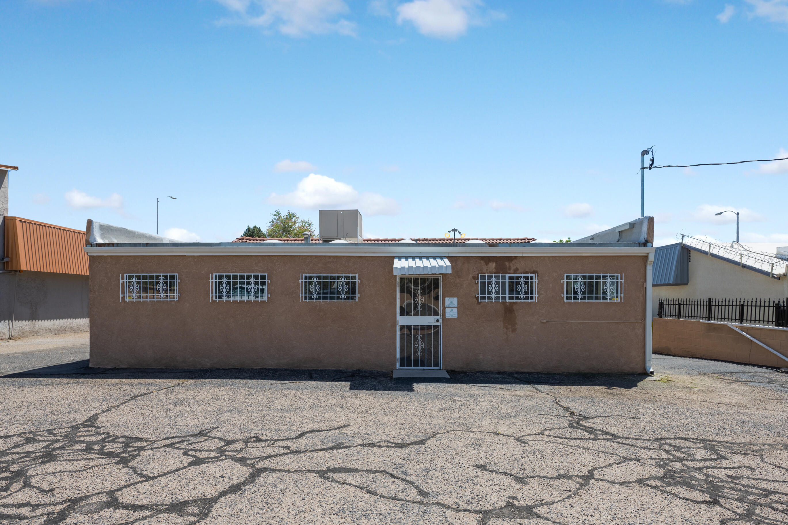 1919 San Mateo Boulevard NE