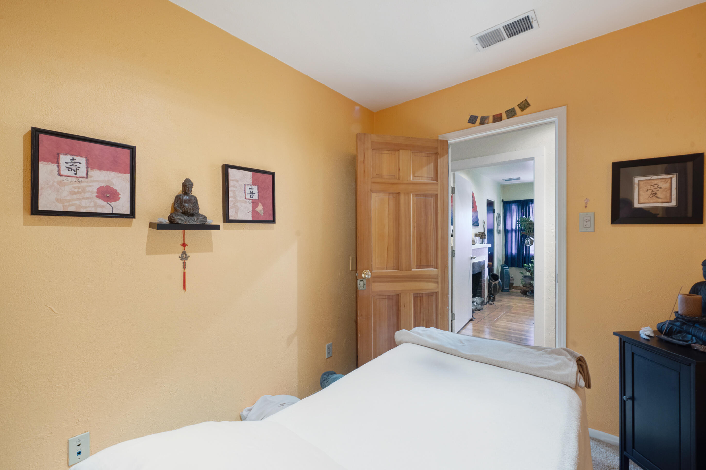 1919 San Mateo Boulevard NE