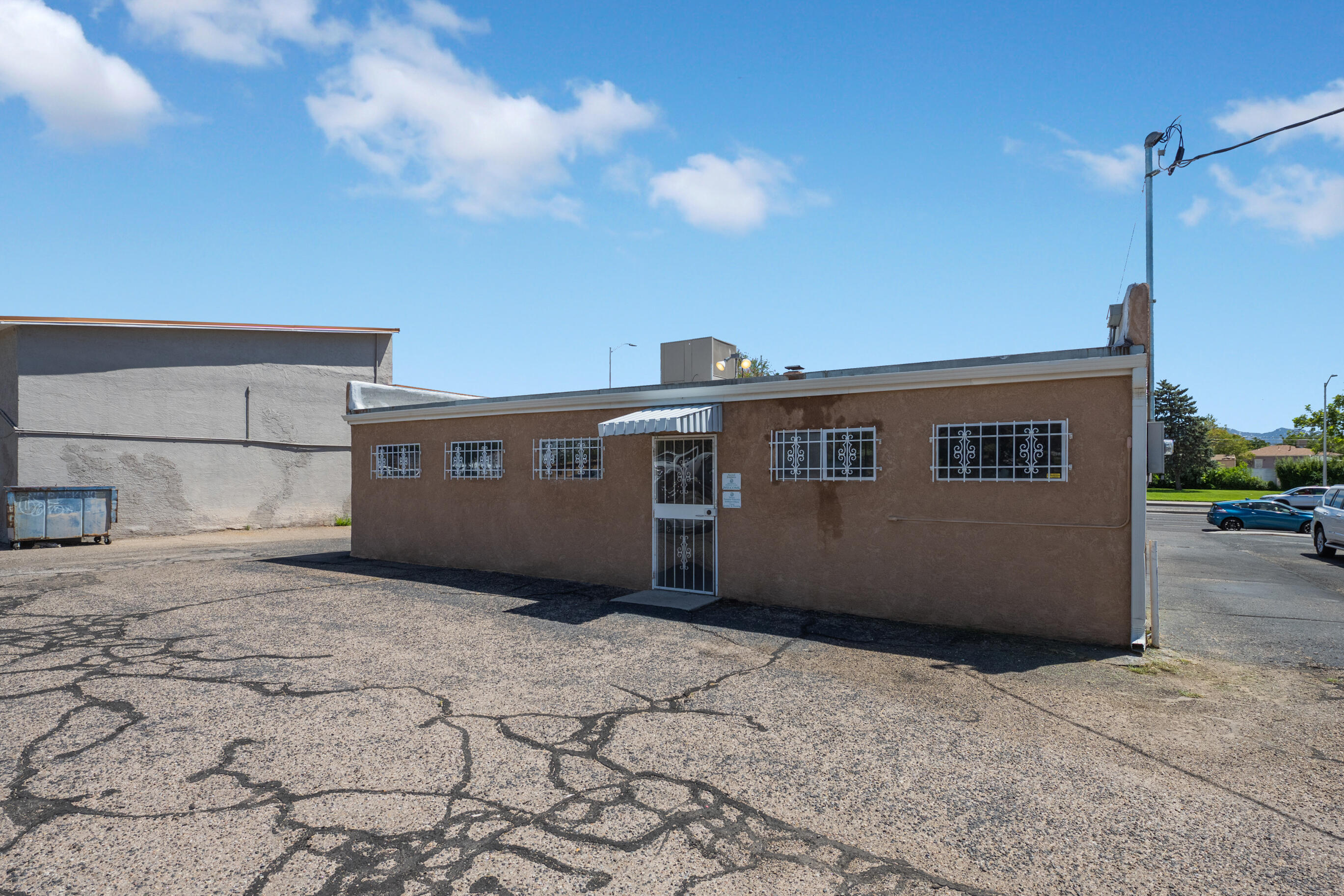 1919 San Mateo Boulevard NE