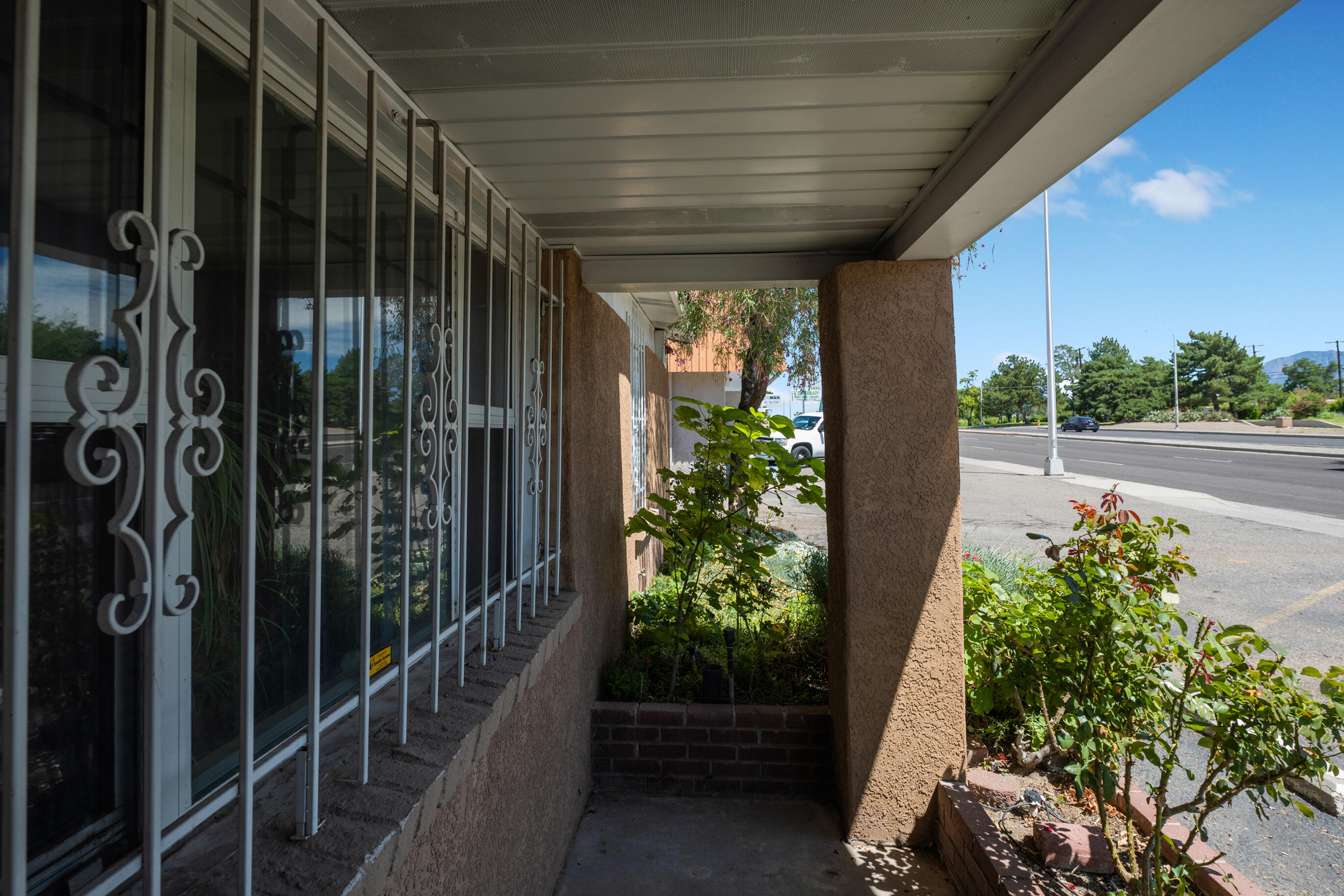 1919 San Mateo Boulevard NE