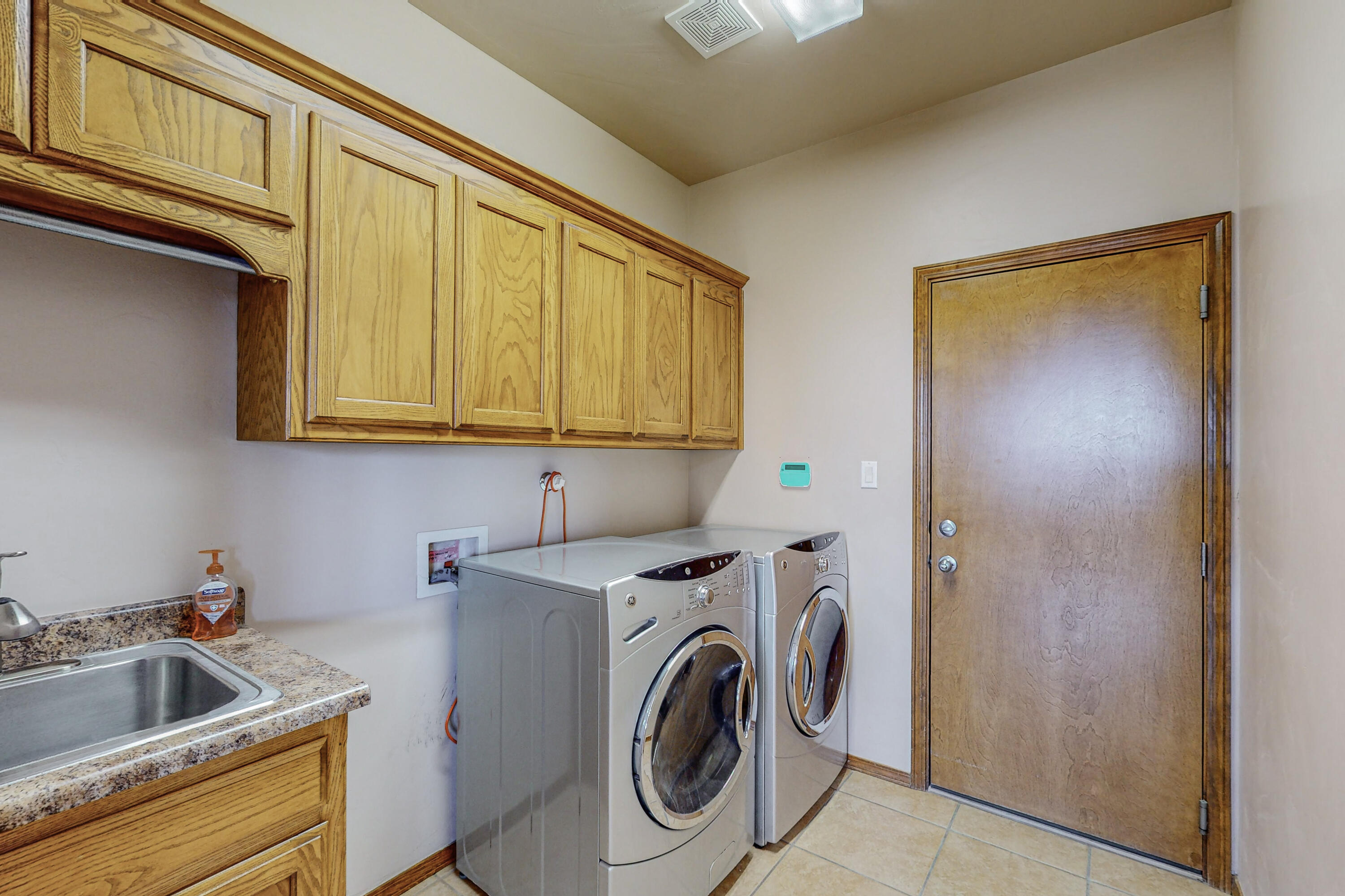 2832 Sicomoro Lane SE