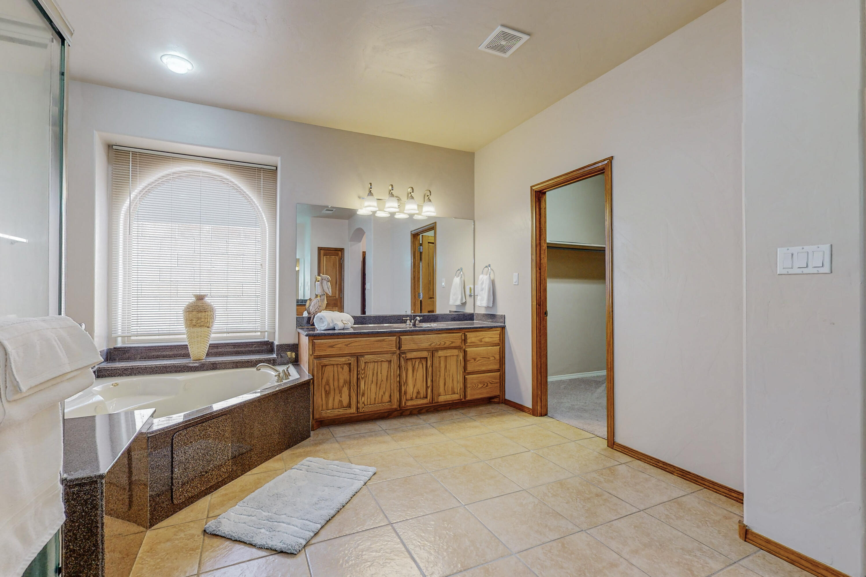 2832 Sicomoro Lane SE