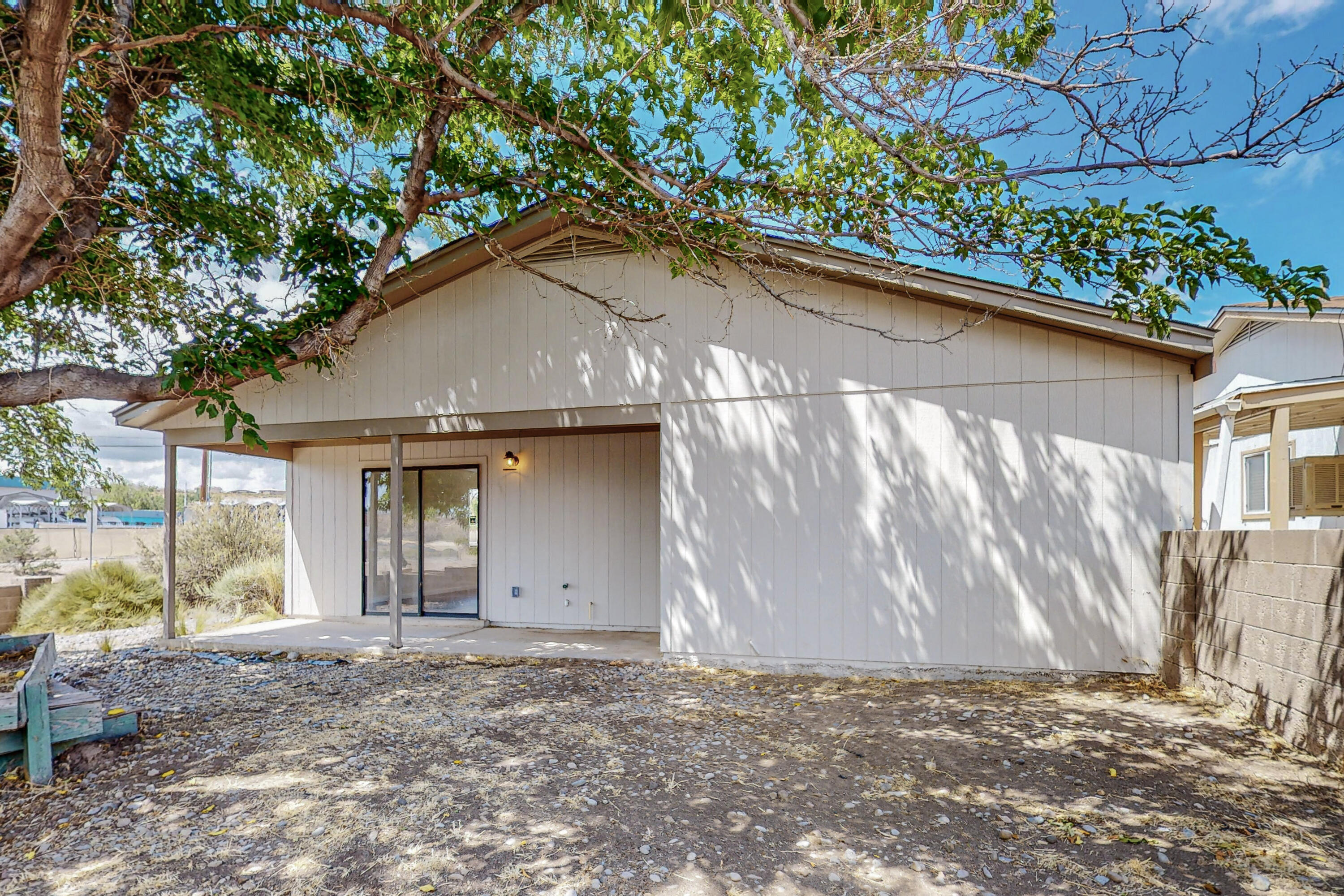 150 Mica Drive NE