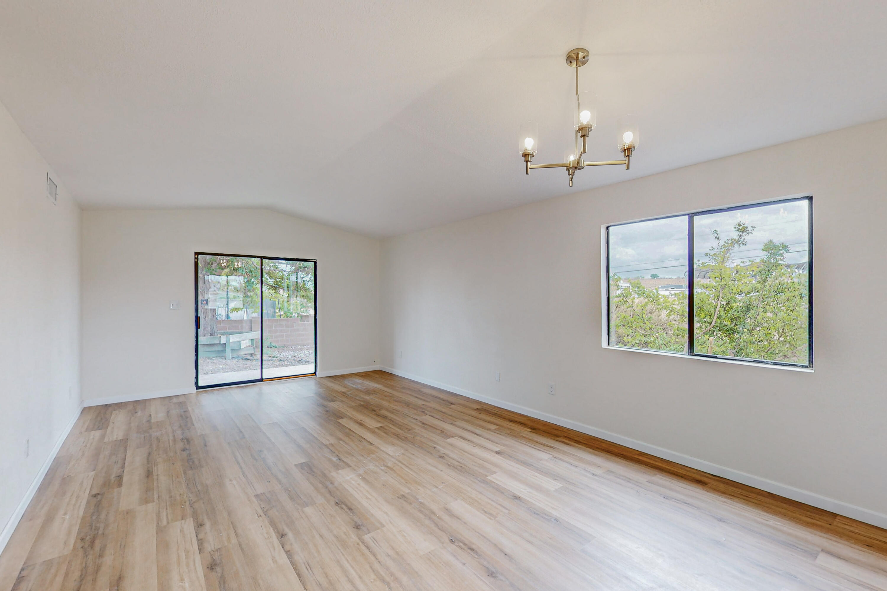 150 Mica Drive NE