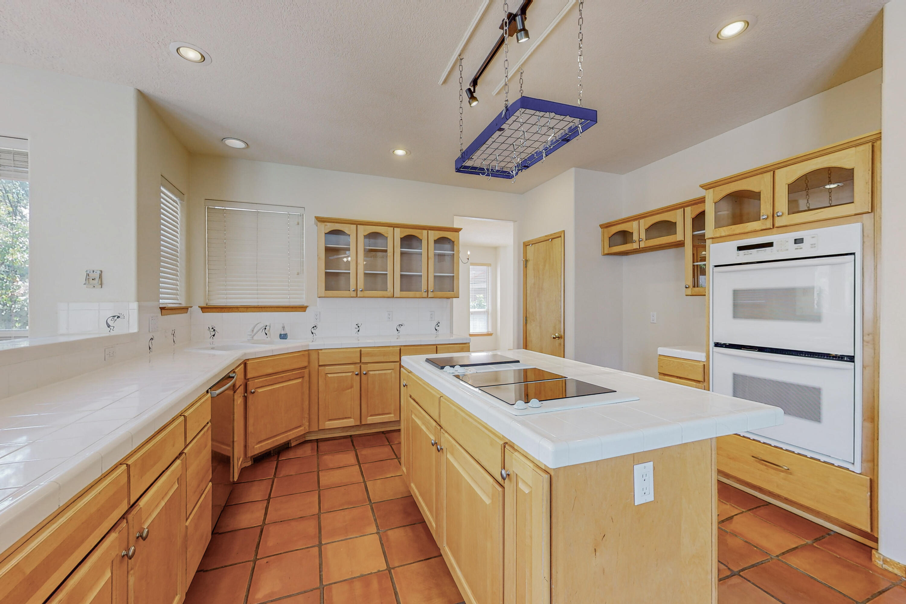 7112 Whitewood Court NE