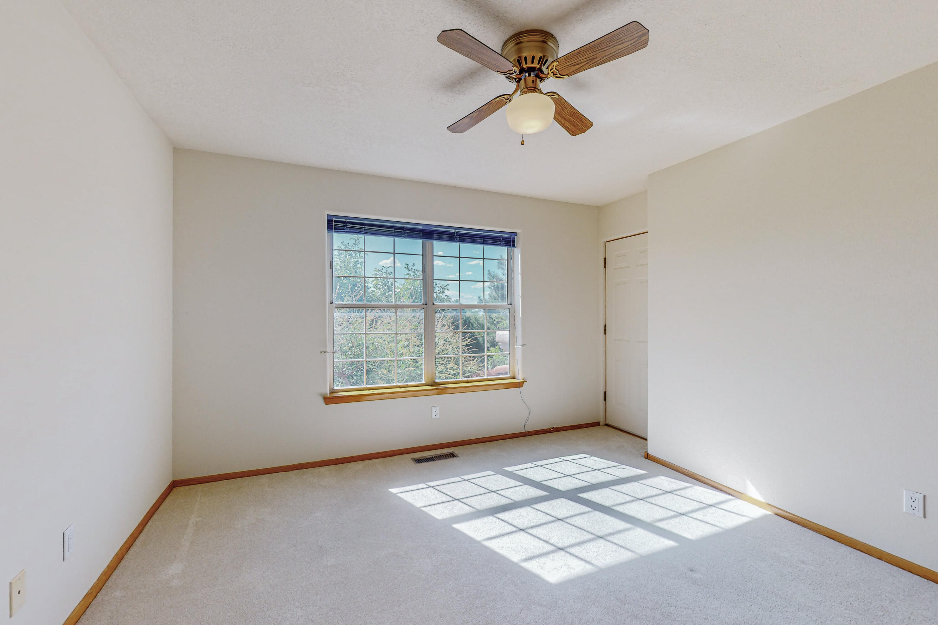 7112 Whitewood Court NE