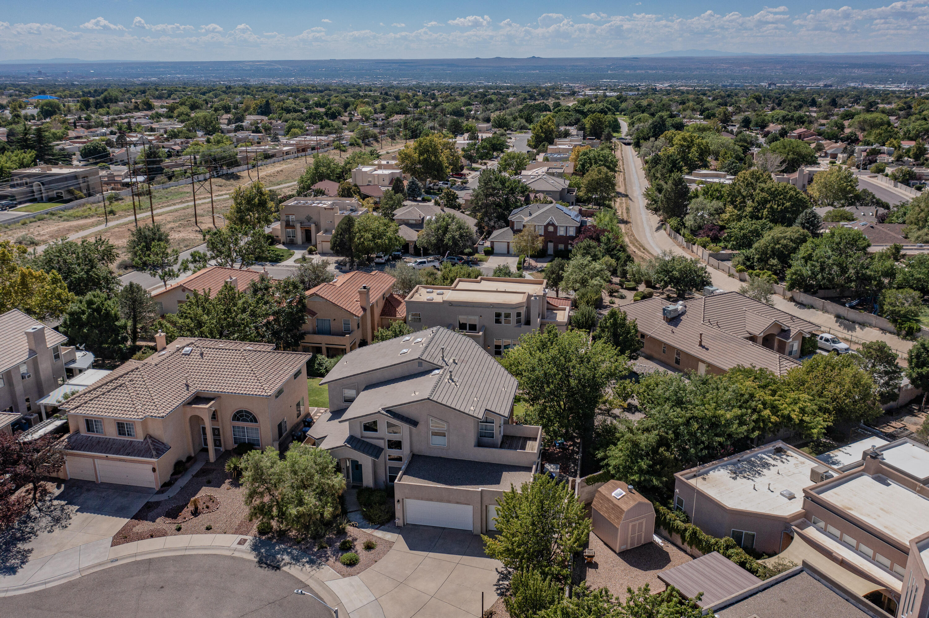 7112 Whitewood Court NE