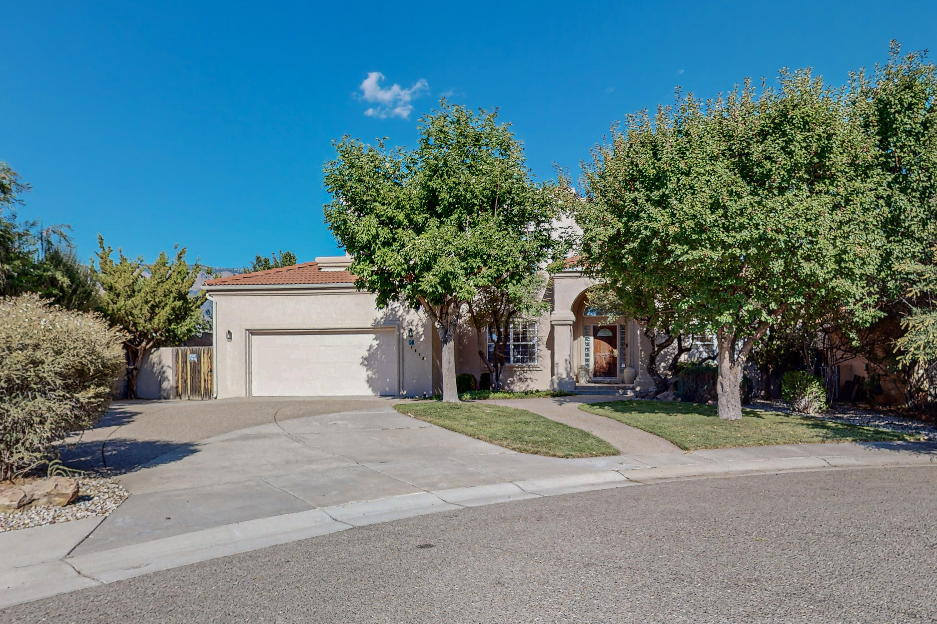 7112 Whitewood Court NE