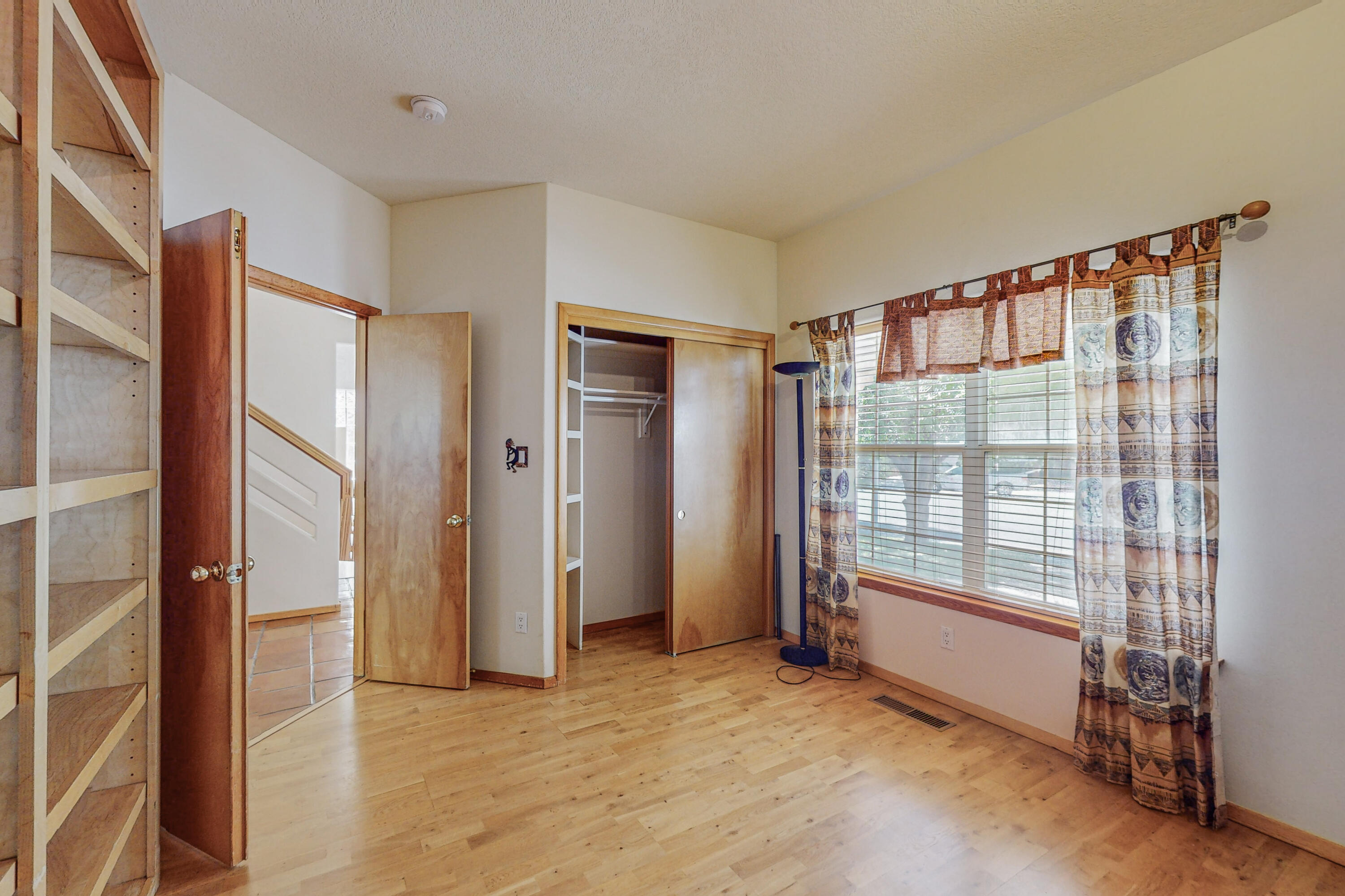 7112 Whitewood Court NE