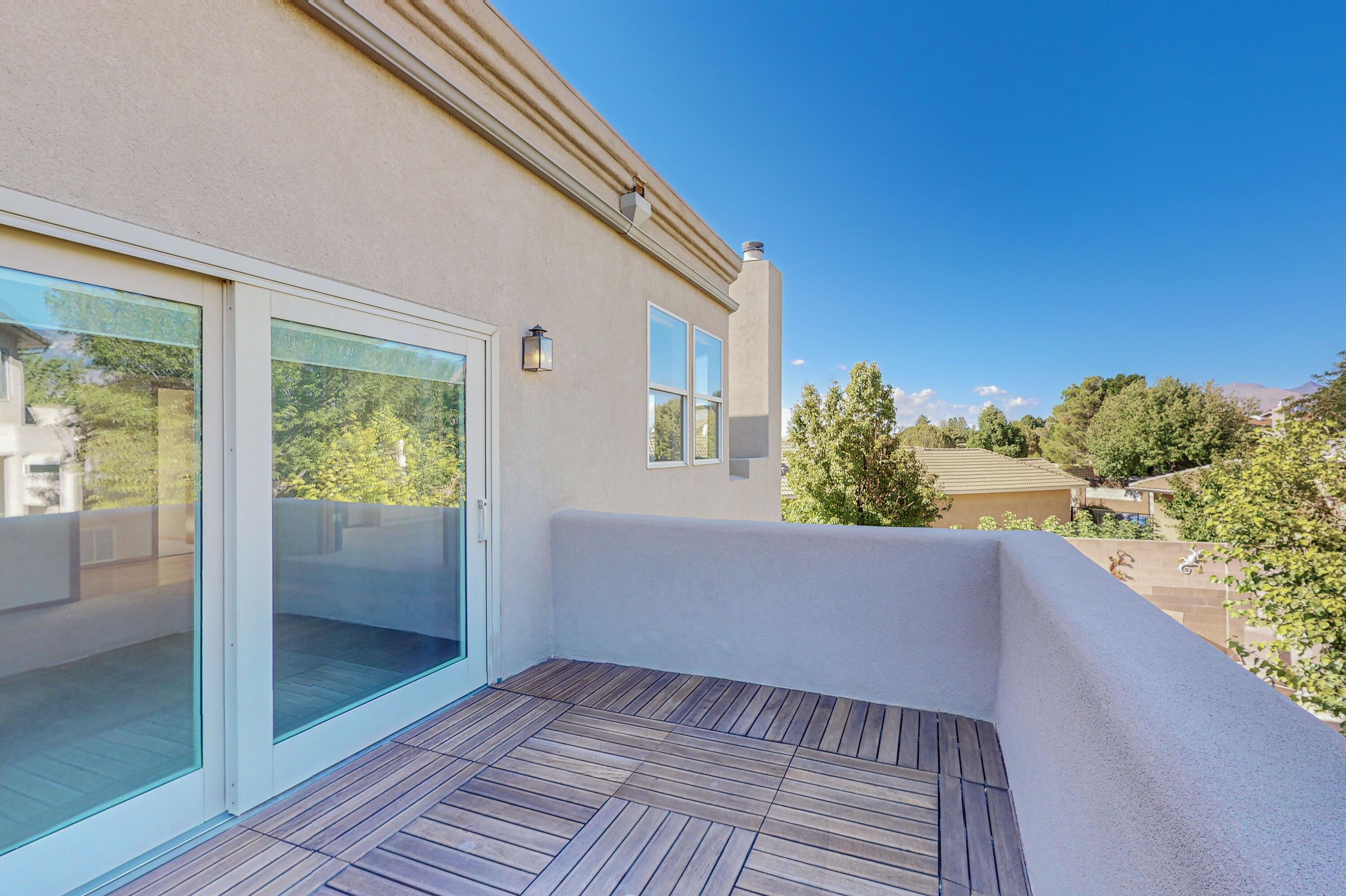 7112 Whitewood Court NE