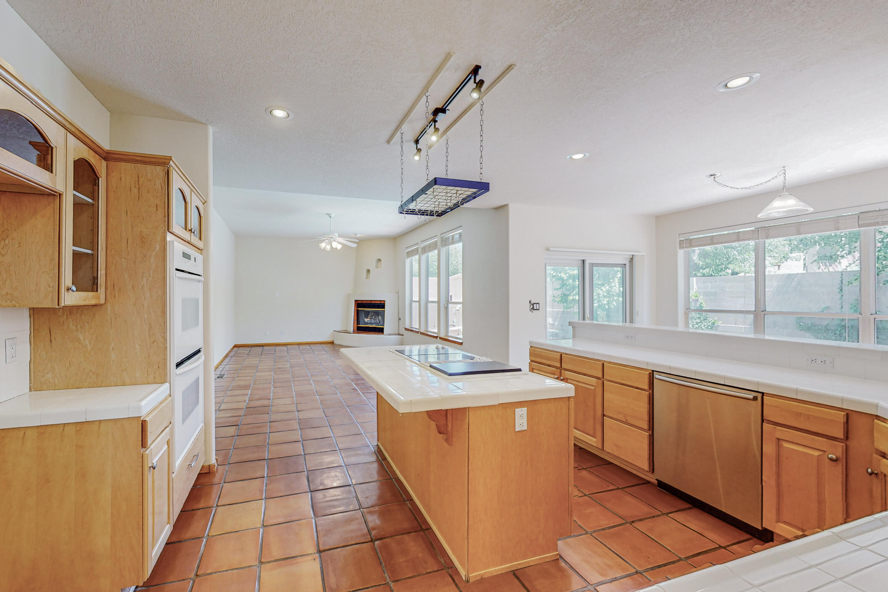 7112 Whitewood Court NE