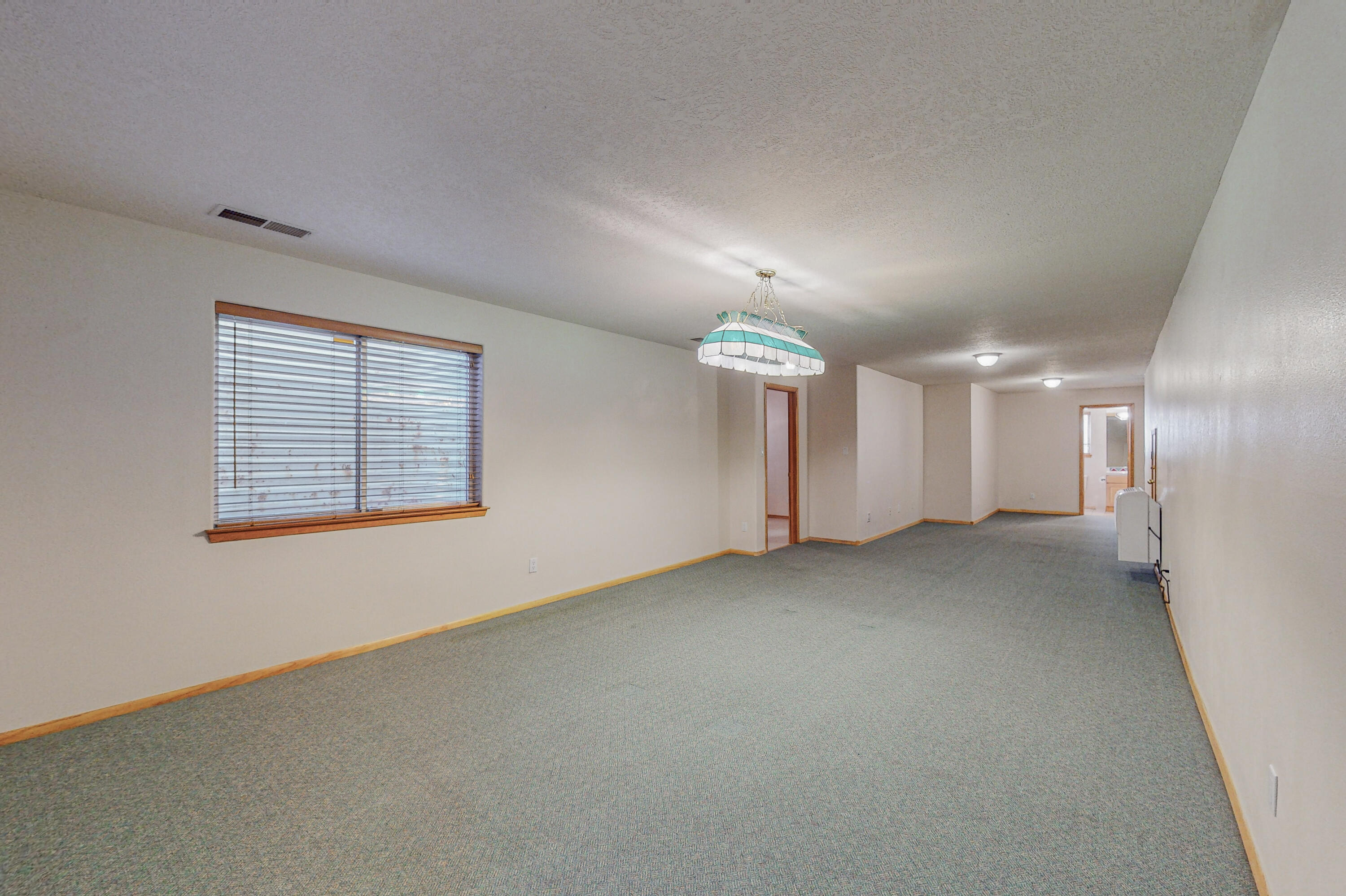 7112 Whitewood Court NE