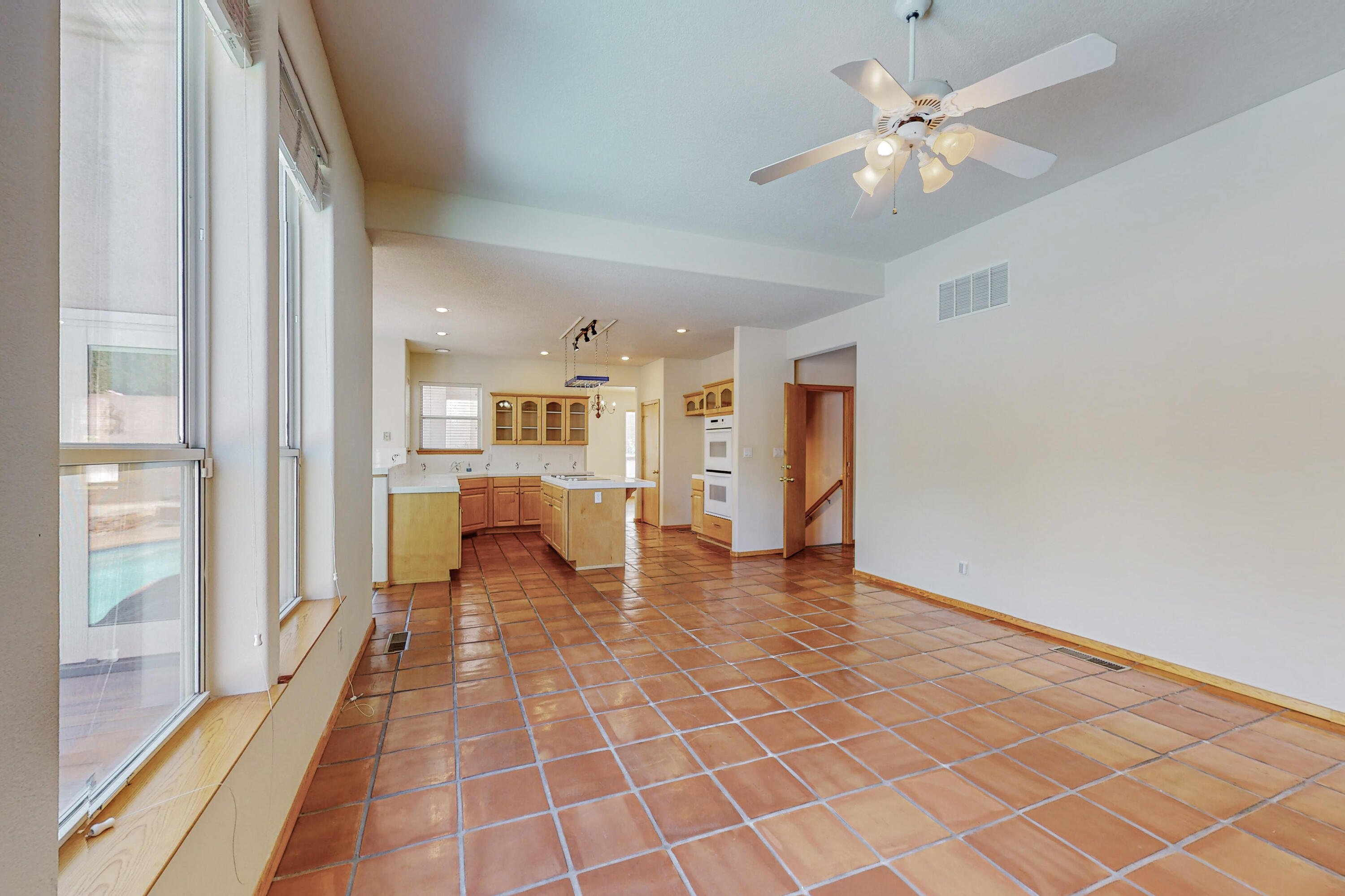 7112 Whitewood Court NE