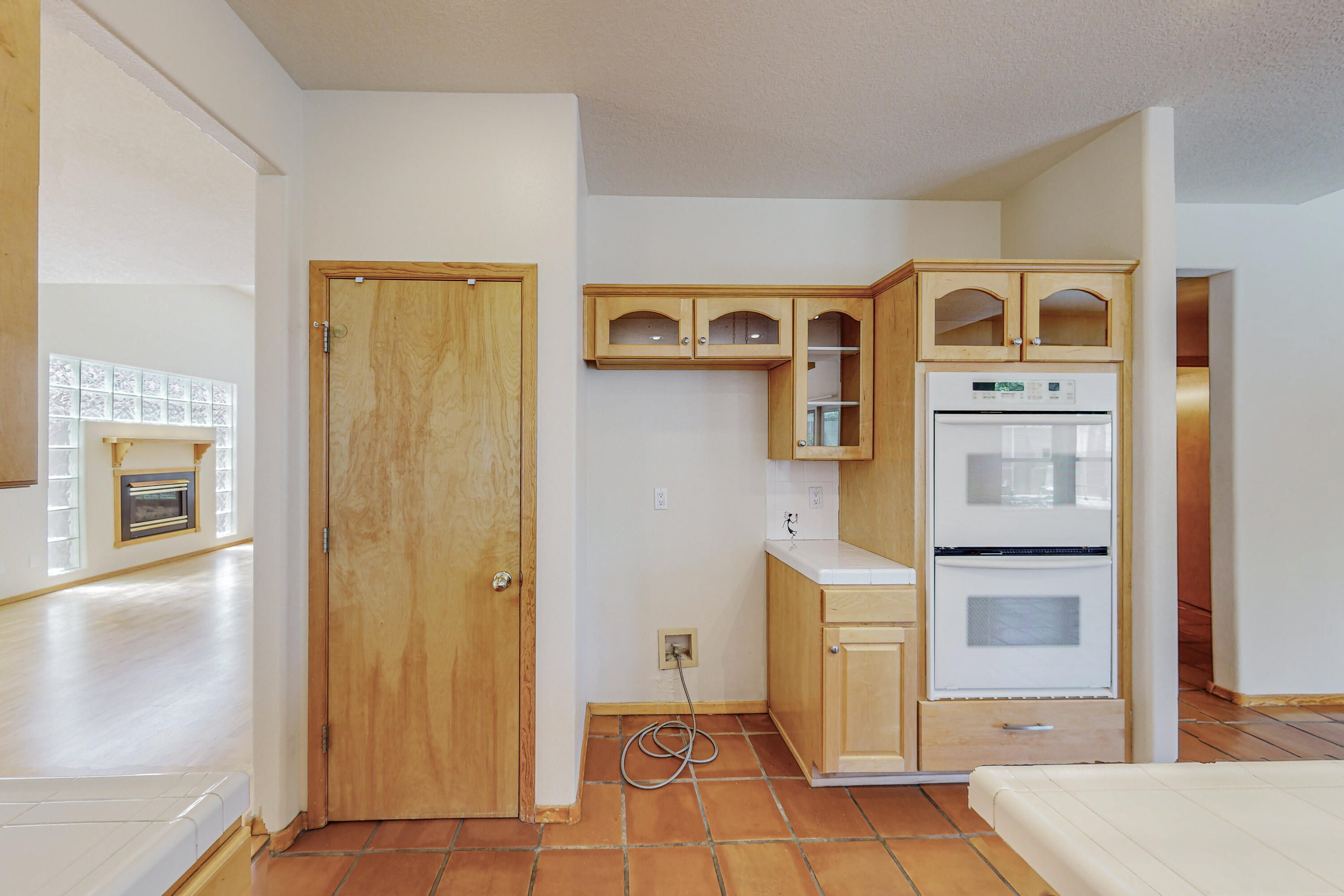 7112 Whitewood Court NE