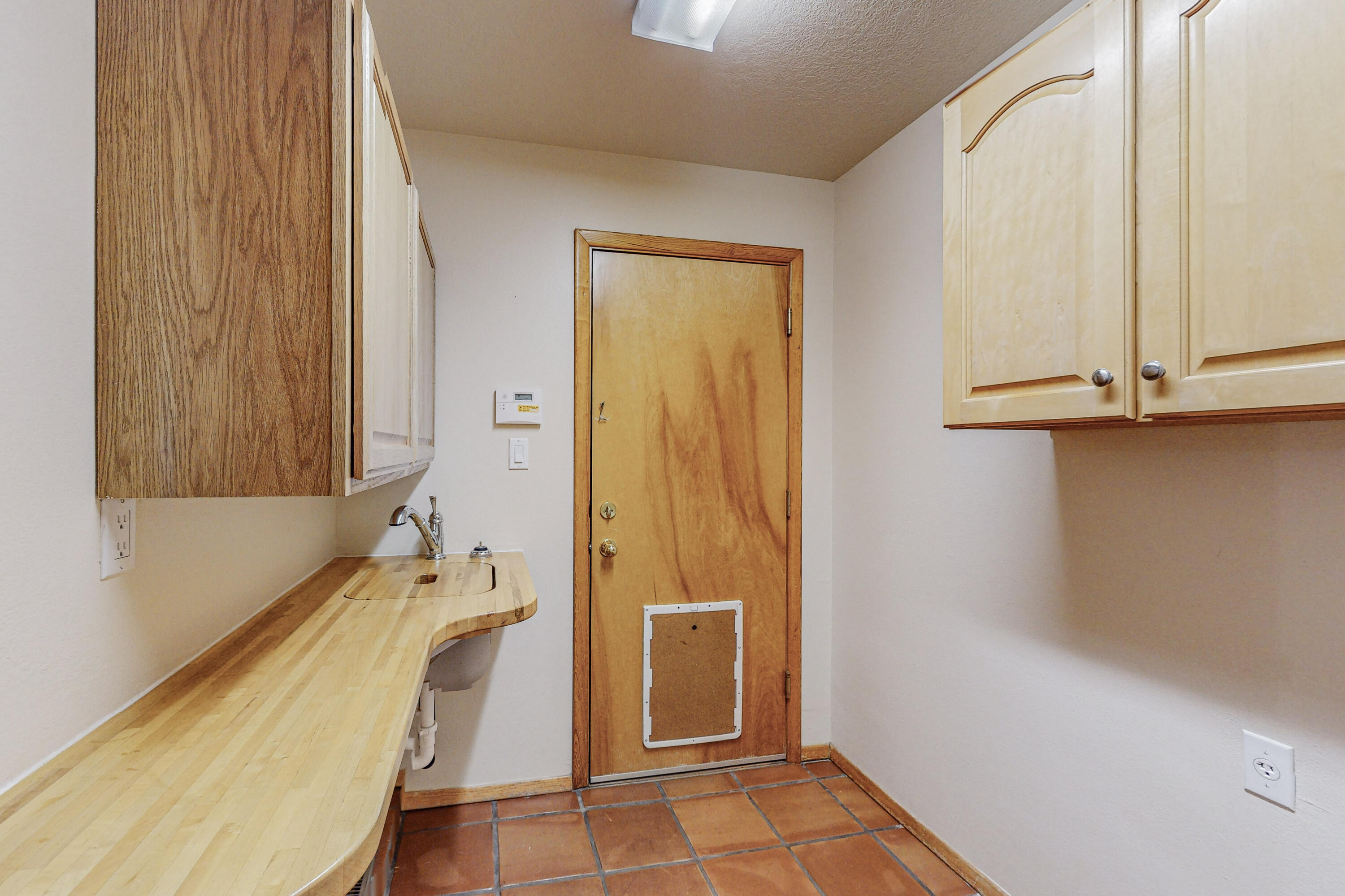 7112 Whitewood Court NE