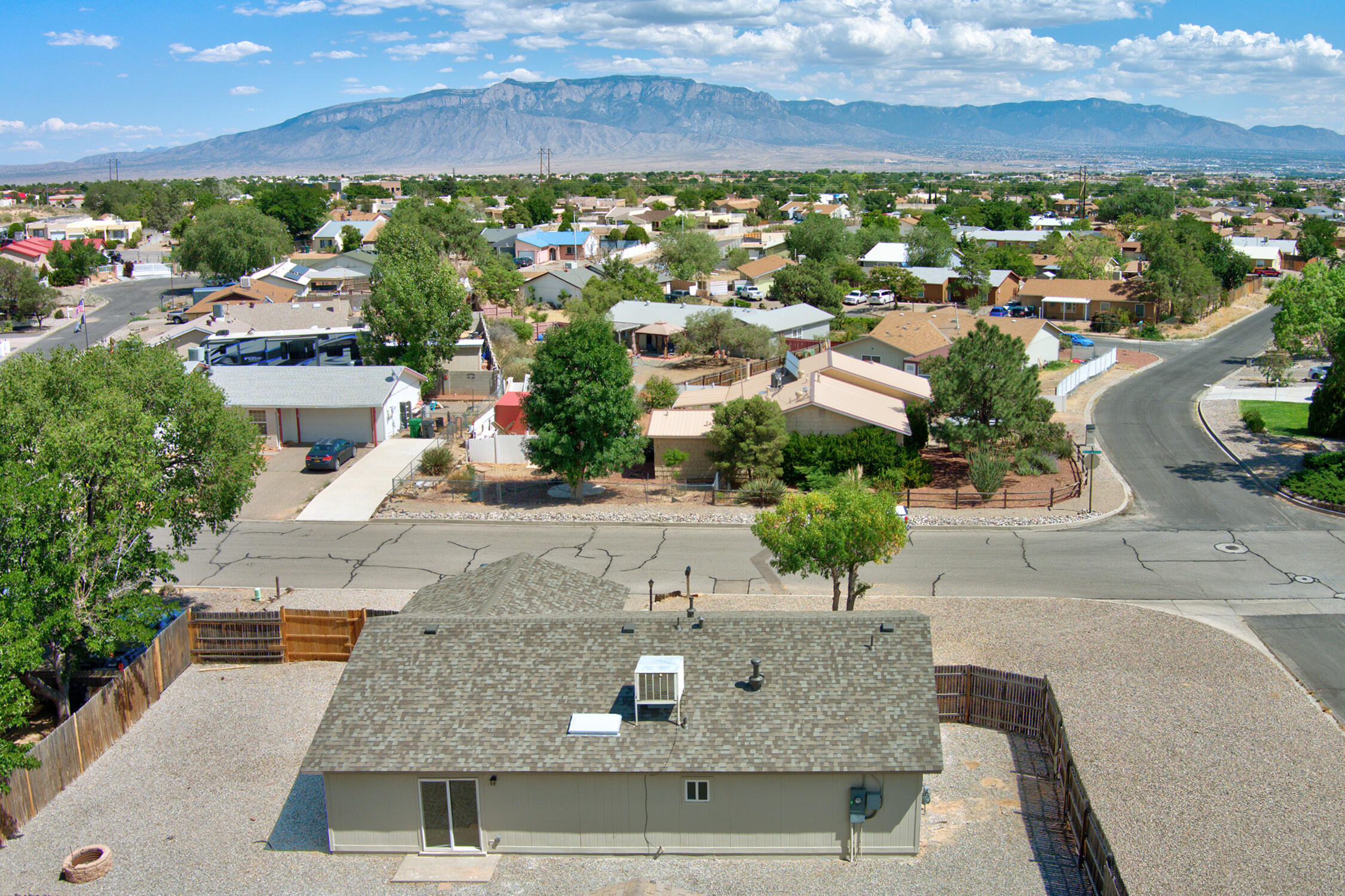 715 Arcturus Avenue SE