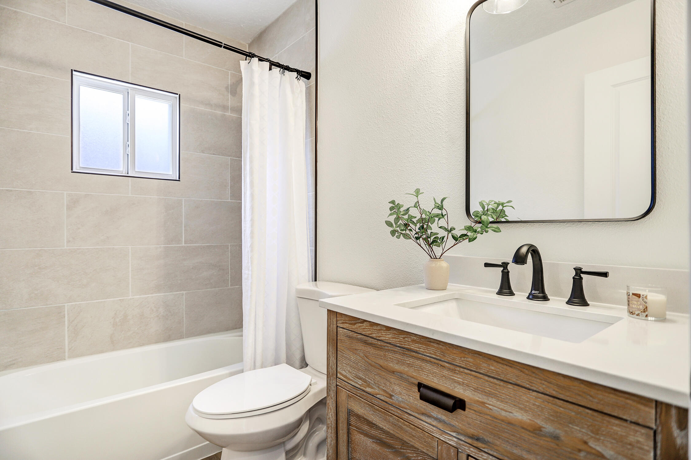 715 Arcturus Avenue SE