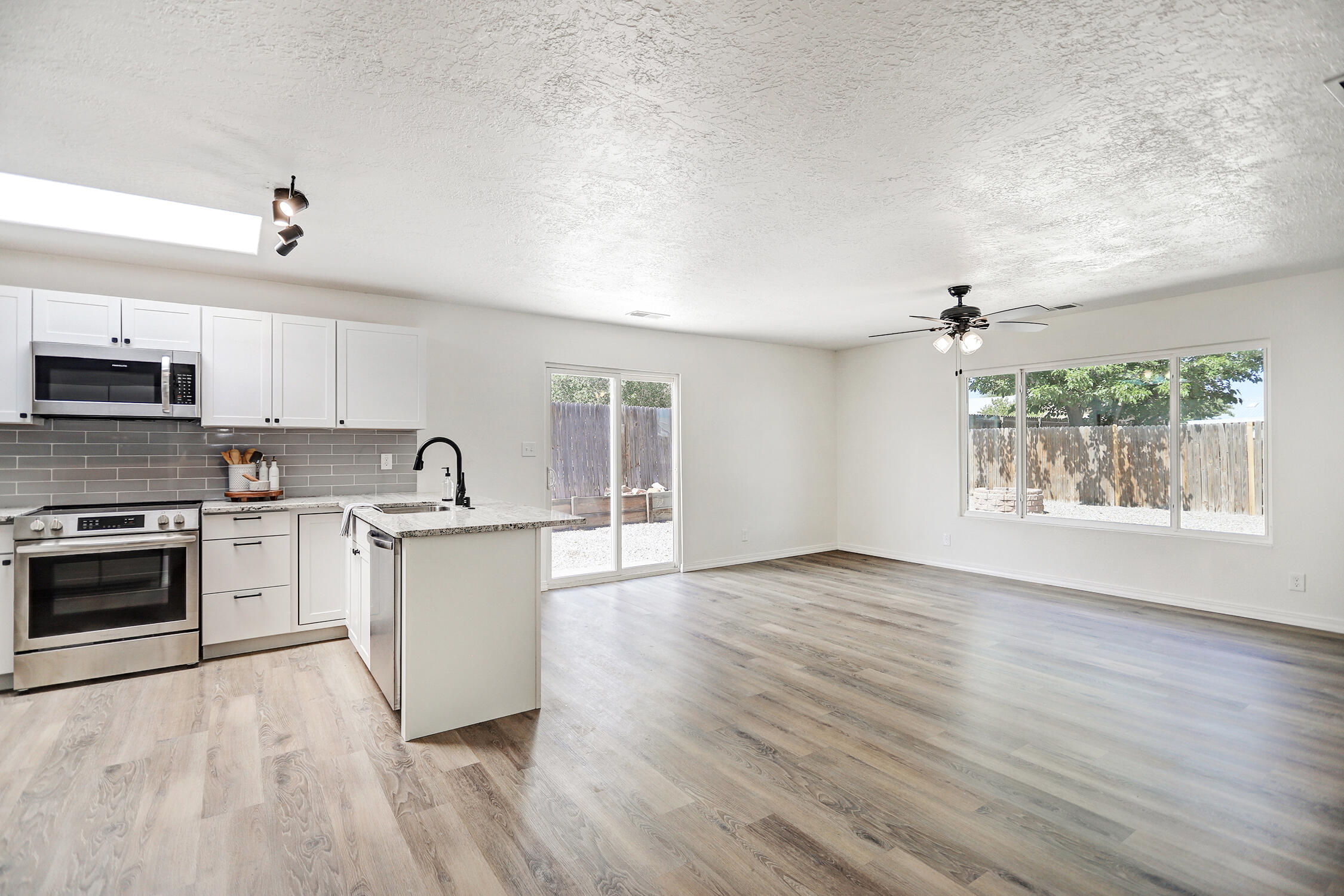 715 Arcturus Avenue SE