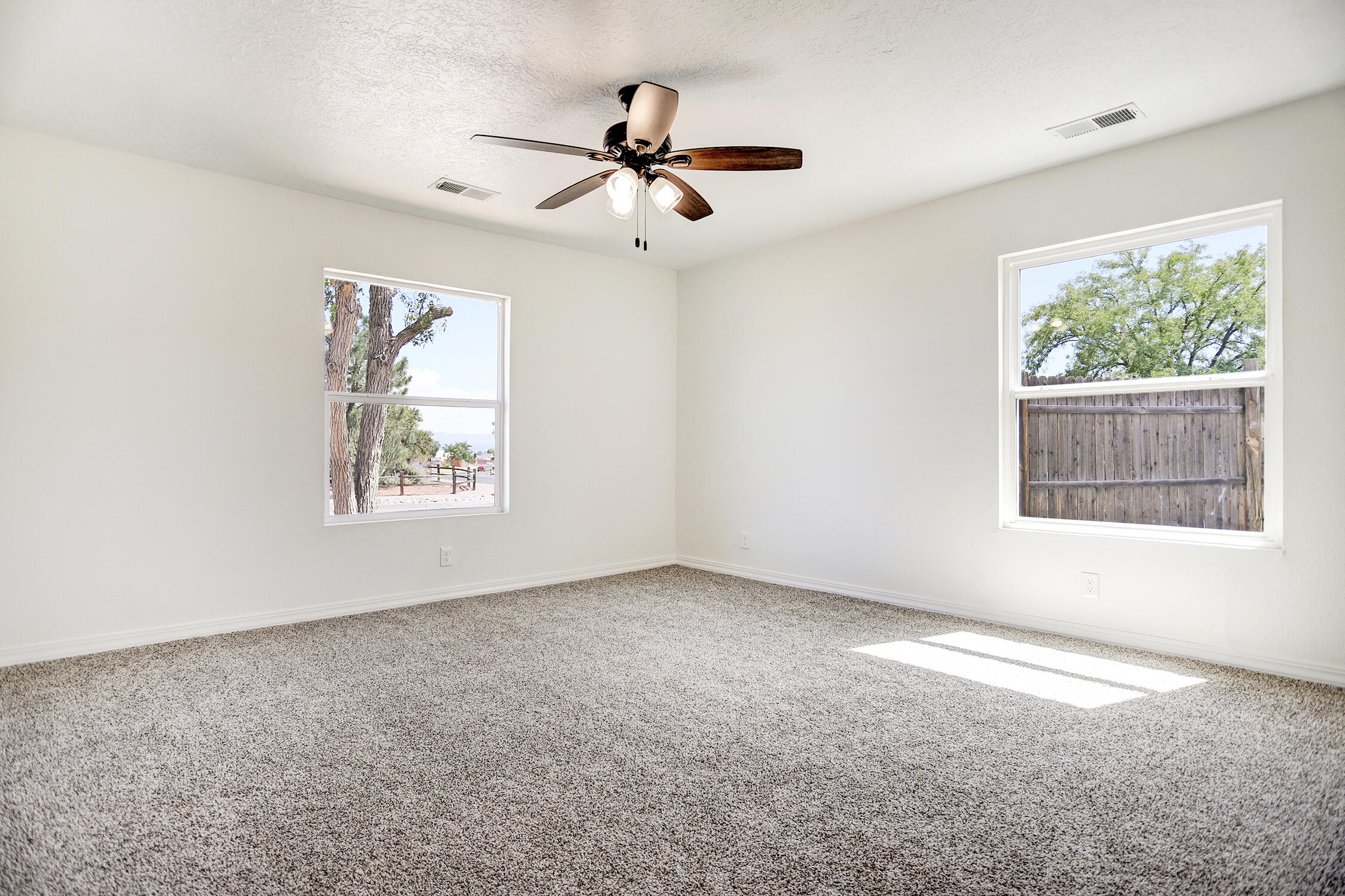 715 Arcturus Avenue SE