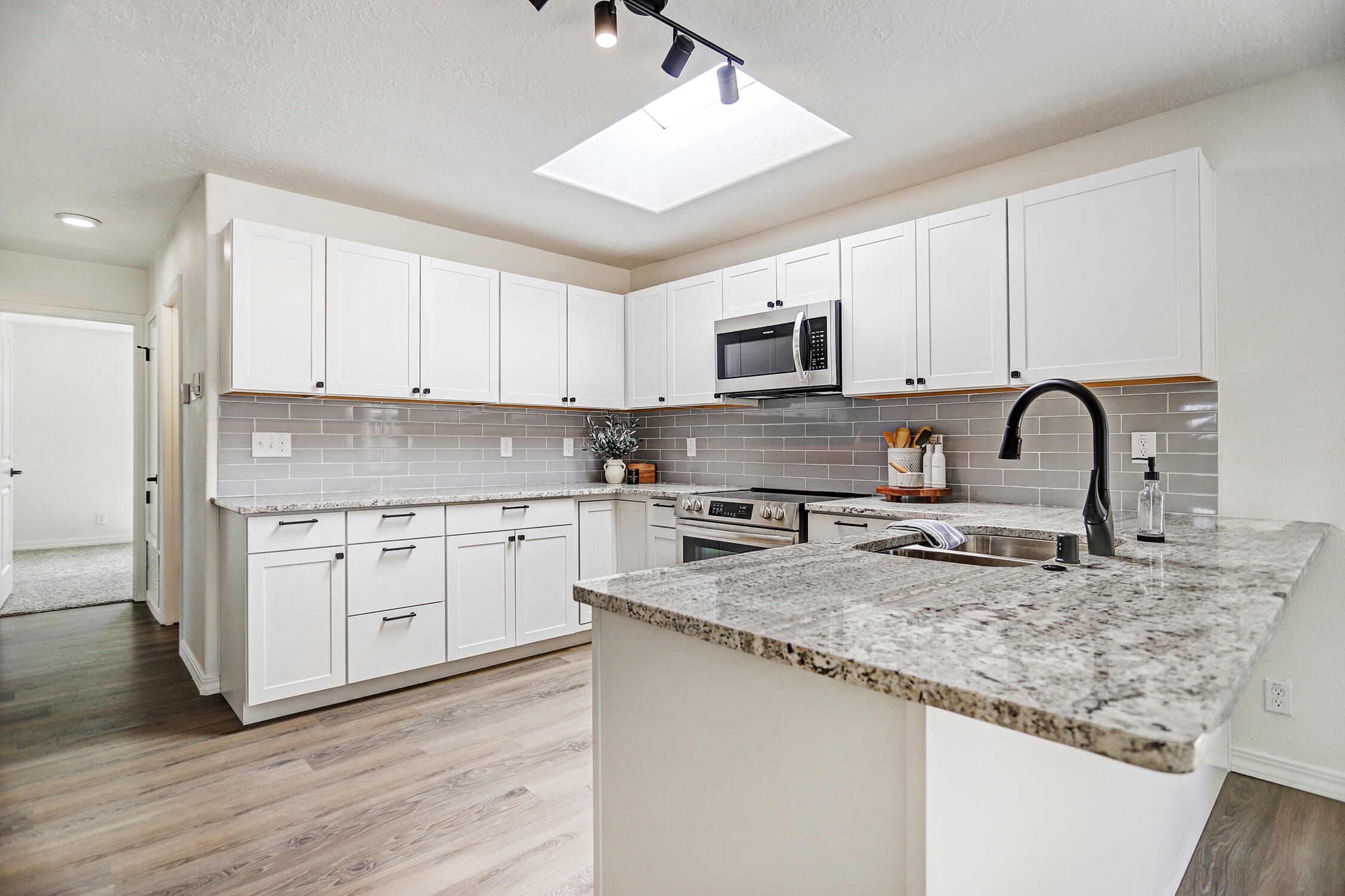 715 Arcturus Avenue SE