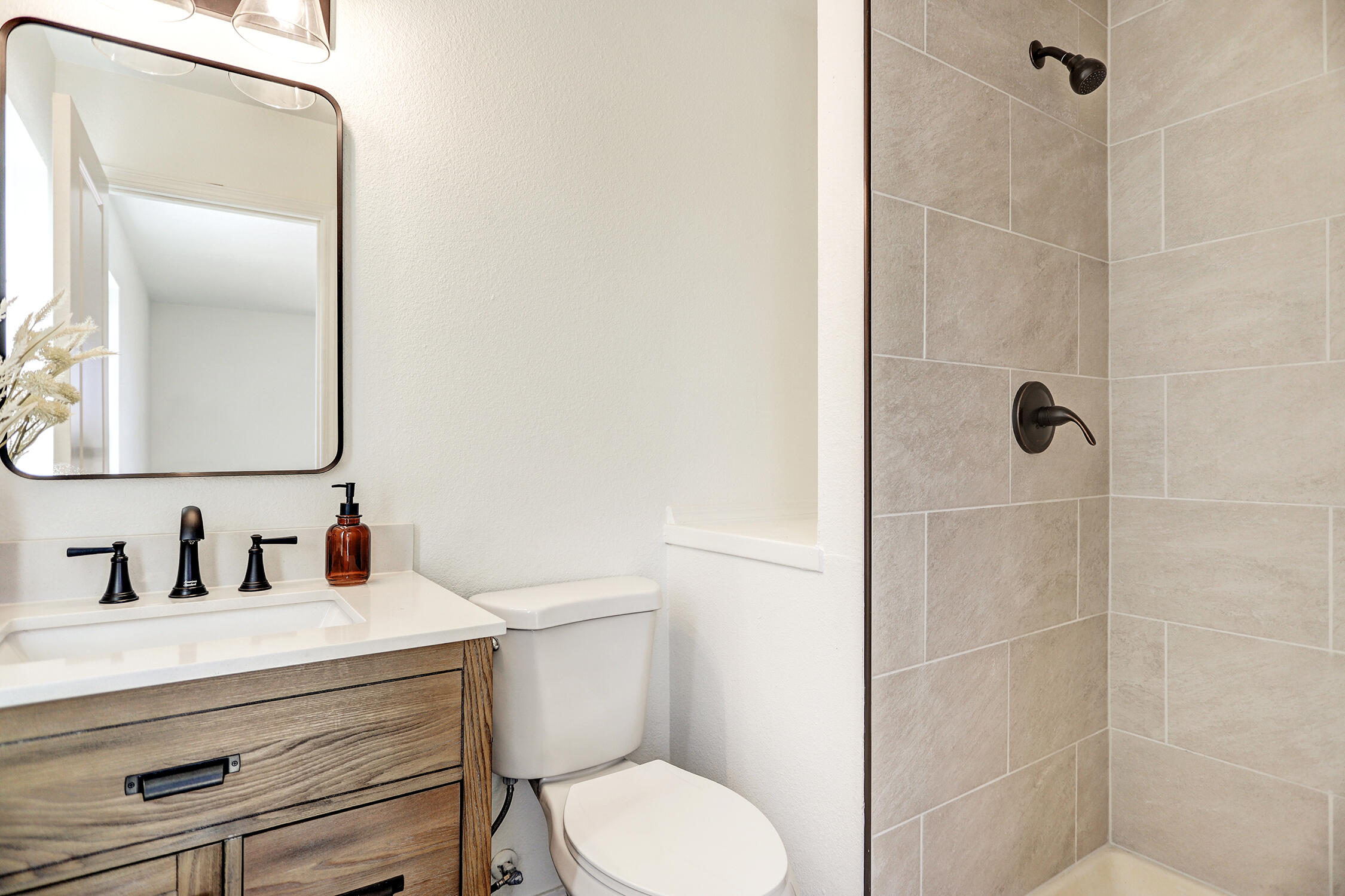 715 Arcturus Avenue SE