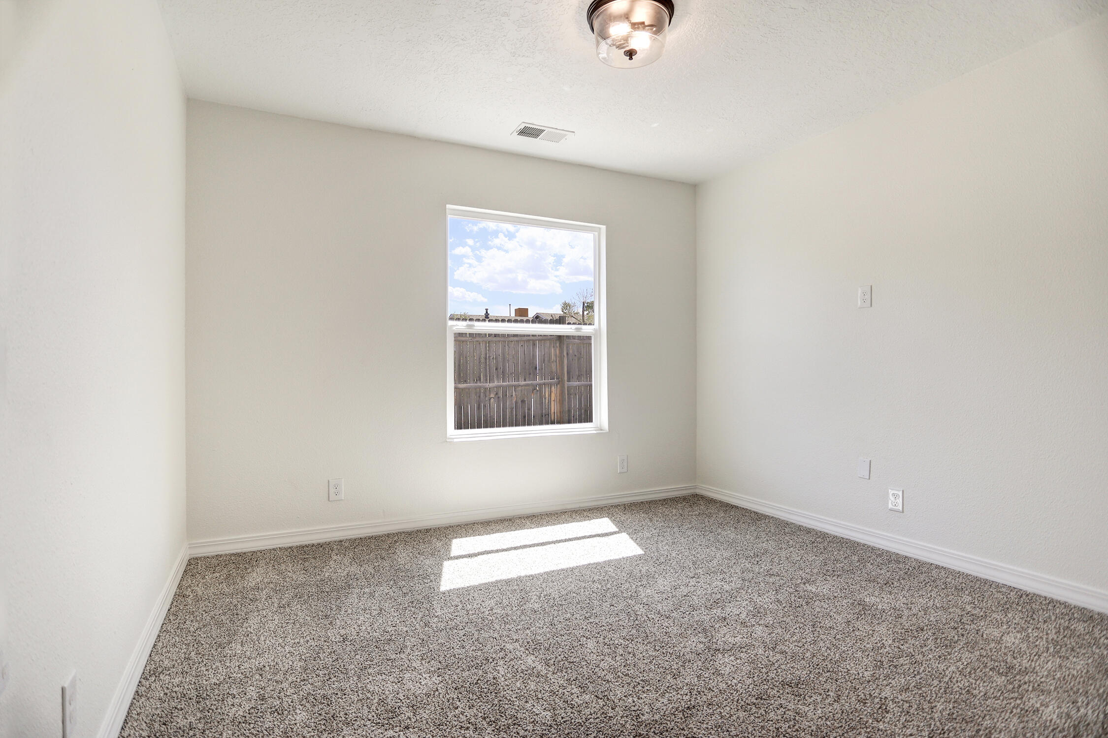 715 Arcturus Avenue SE