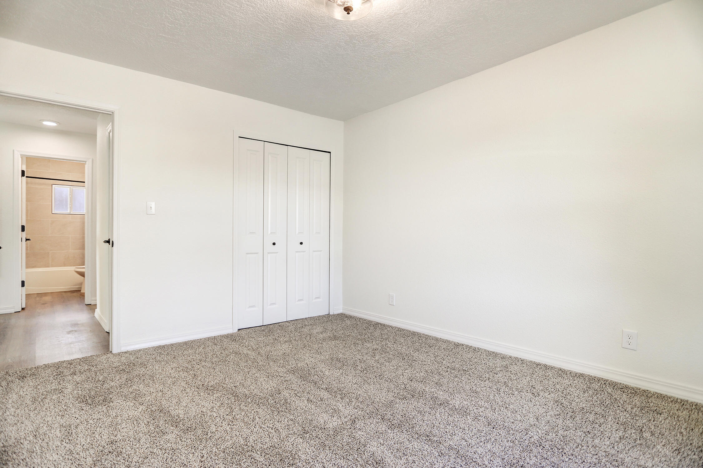 715 Arcturus Avenue SE