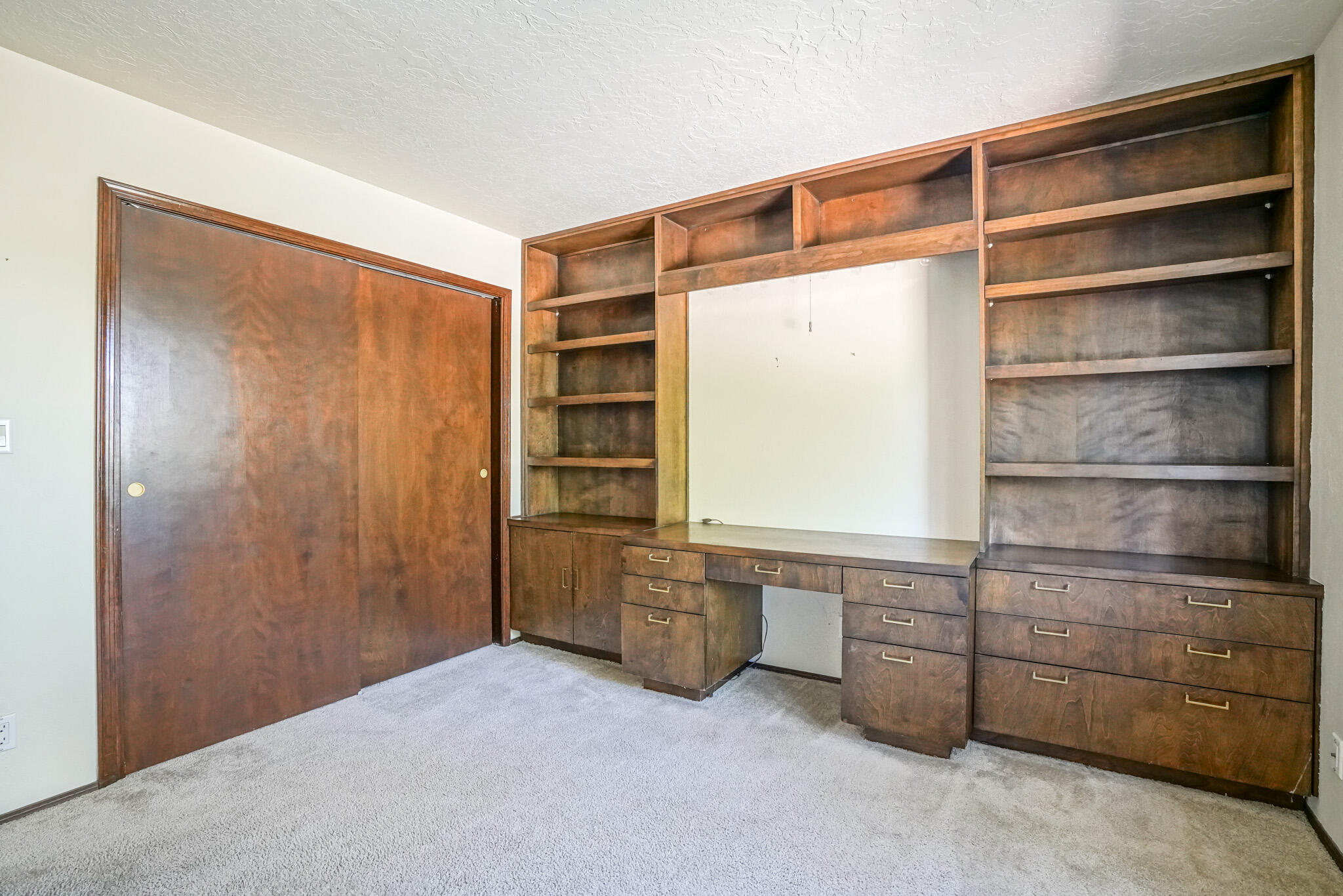 13337 Desert Flower Place NE