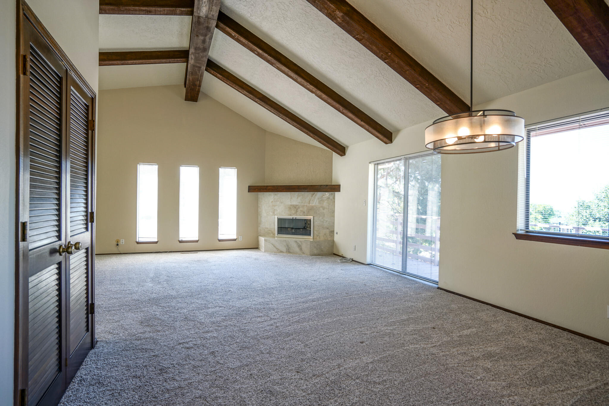 13337 Desert Flower Place NE