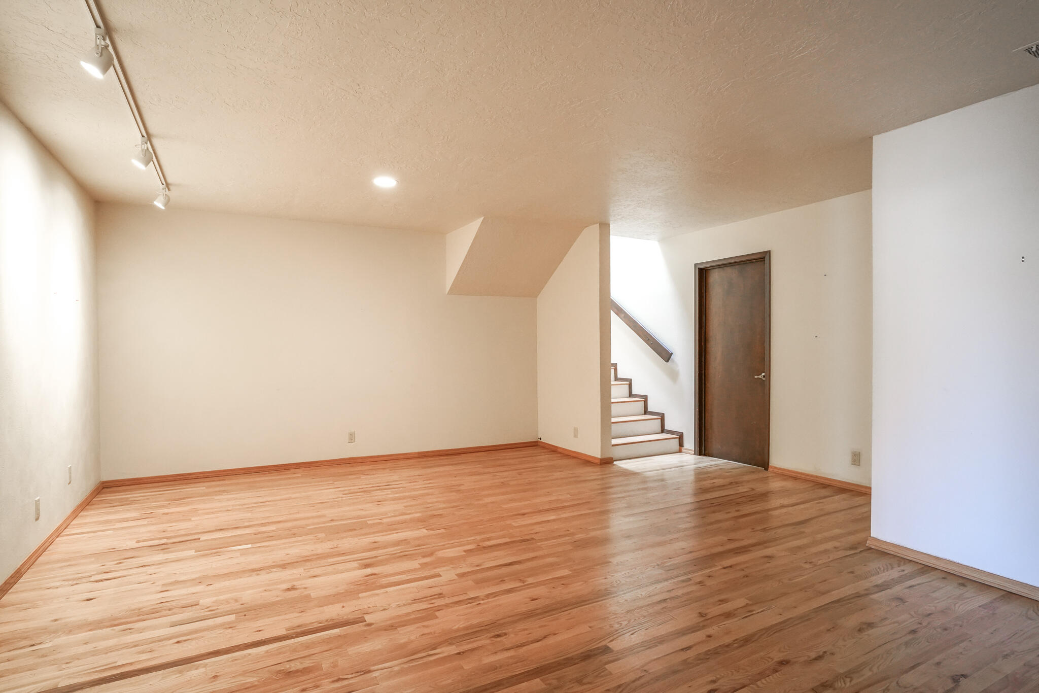 13337 Desert Flower Place NE