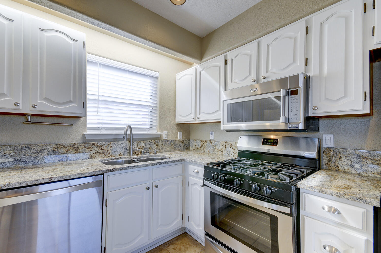 501 Pinon Creek Road SE