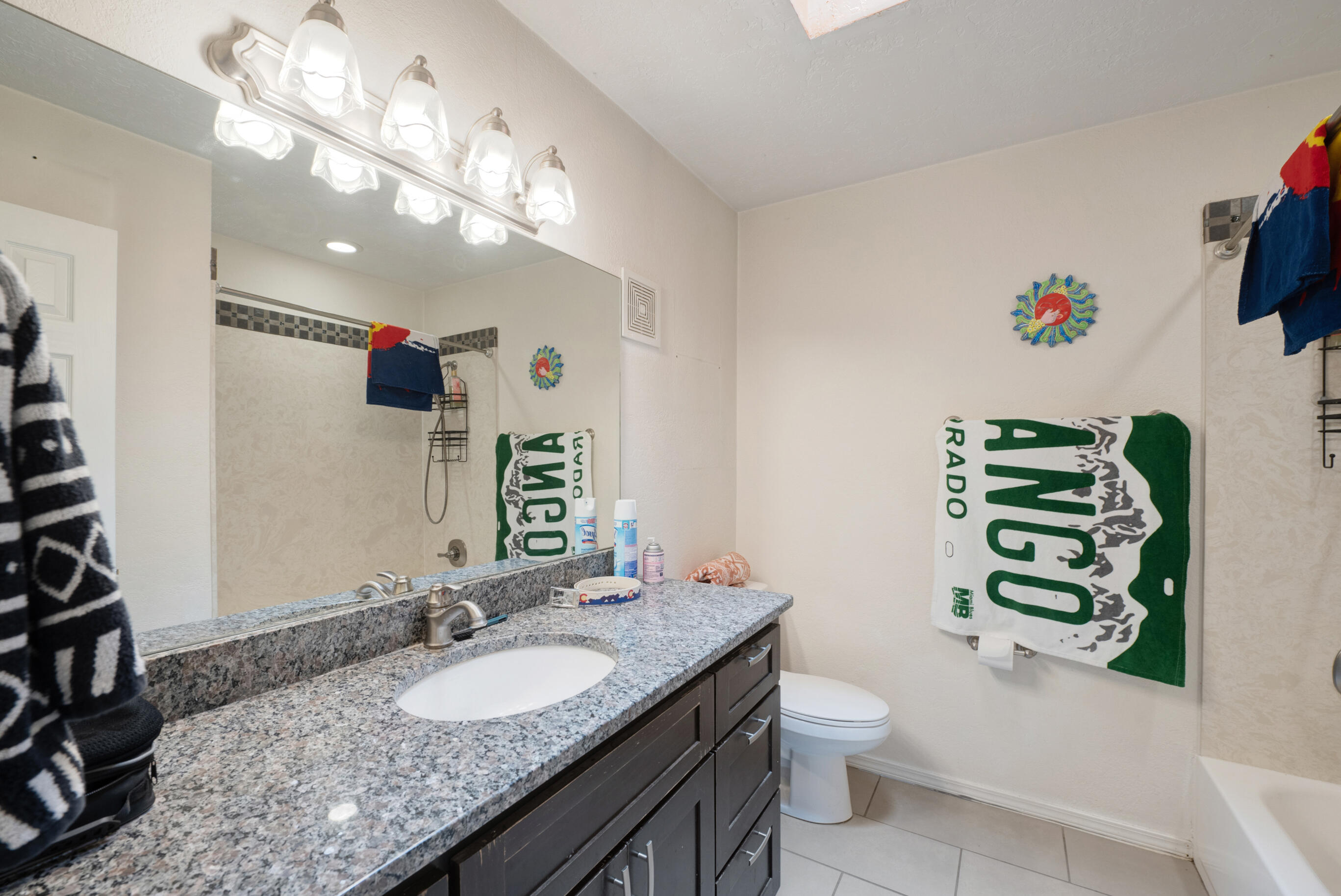 6109 Barnhart Street NE