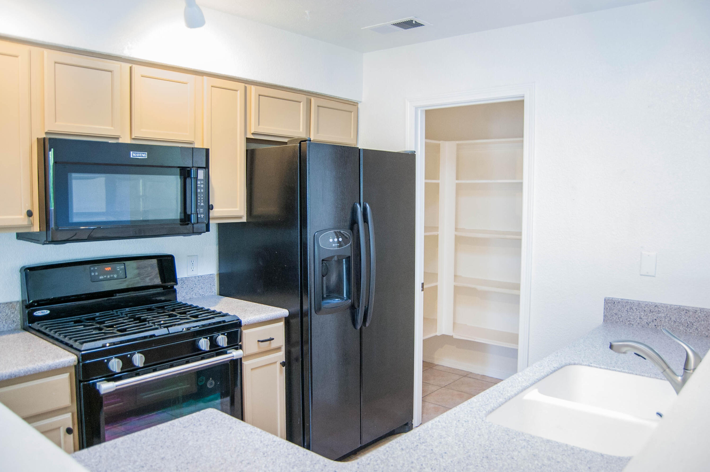 4801 Irving Boulevard NW 3004