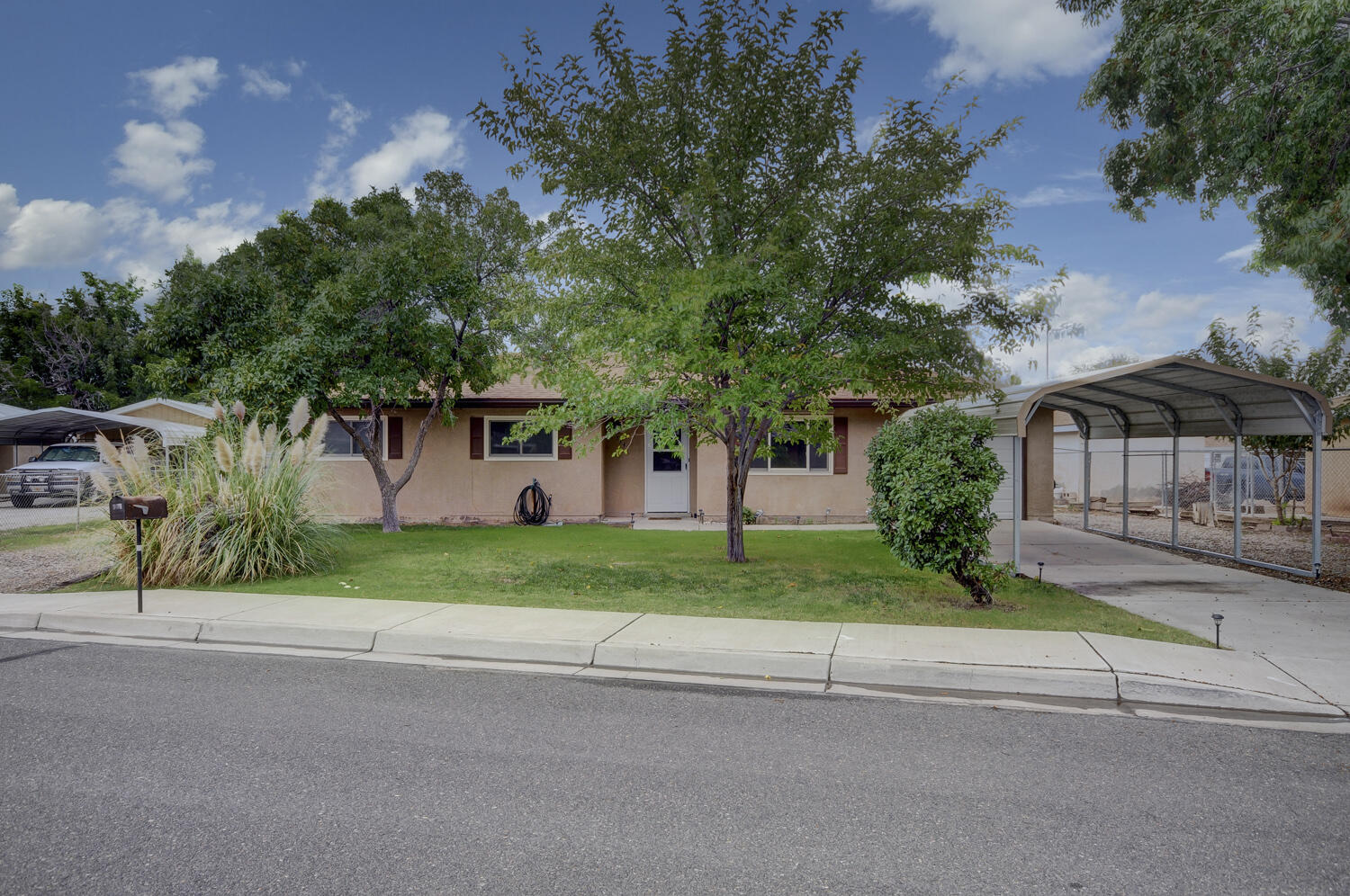 534 Valle Grande Drive SW