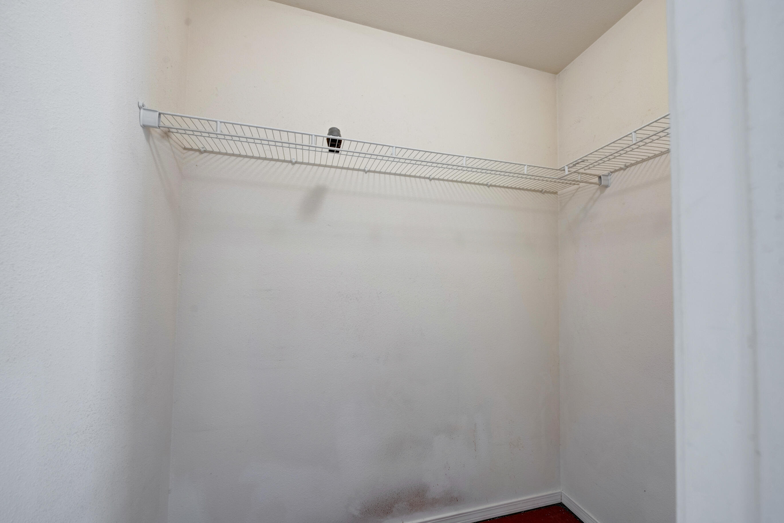 1548 Ocean Breeze Drive NE