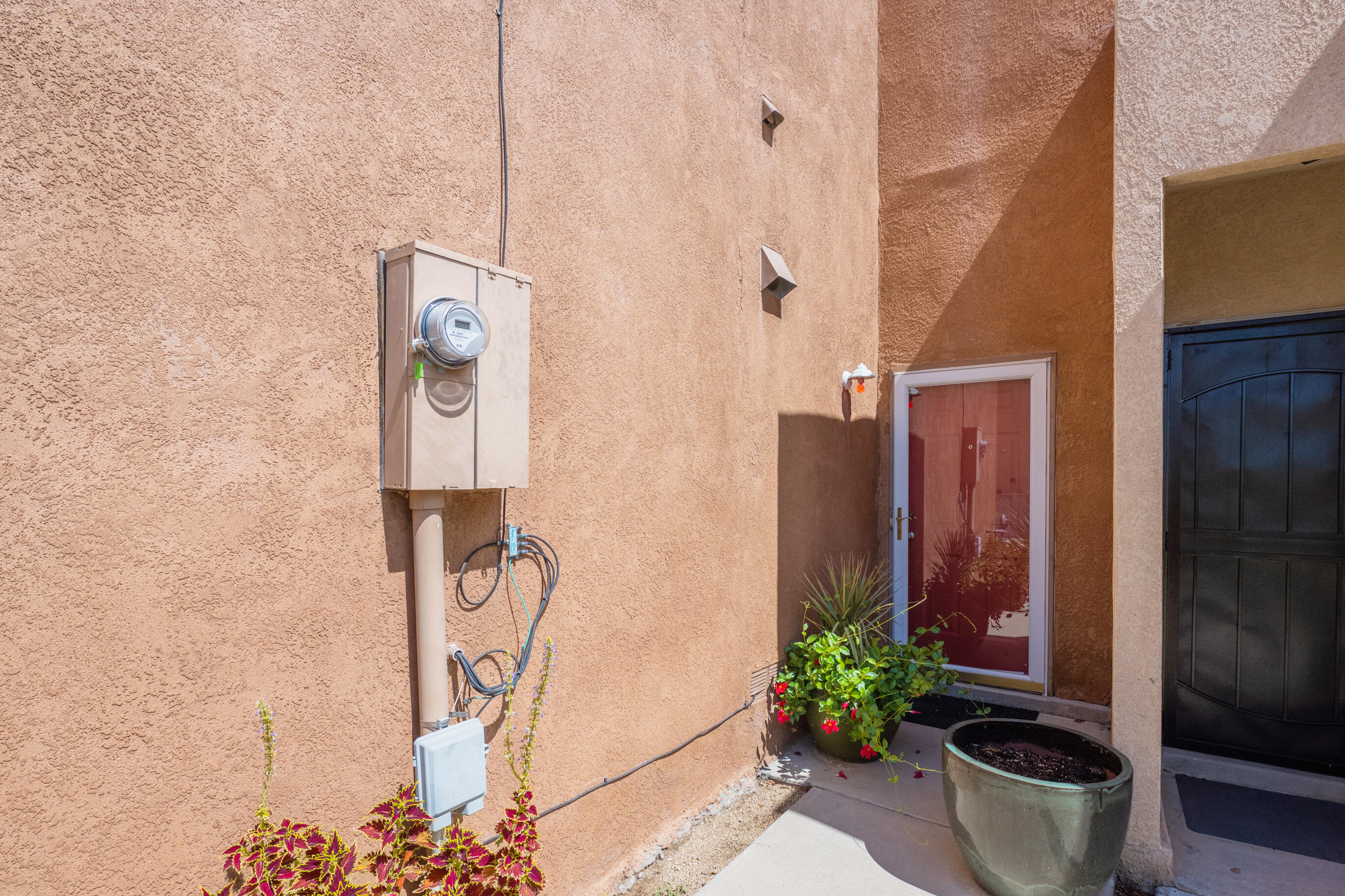 1548 Ocean Breeze Drive NE