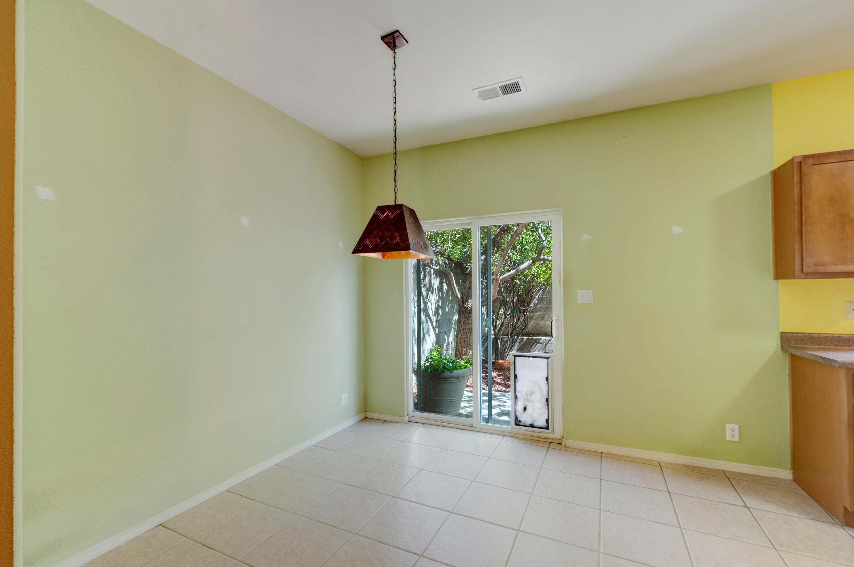 1548 Ocean Breeze Drive NE