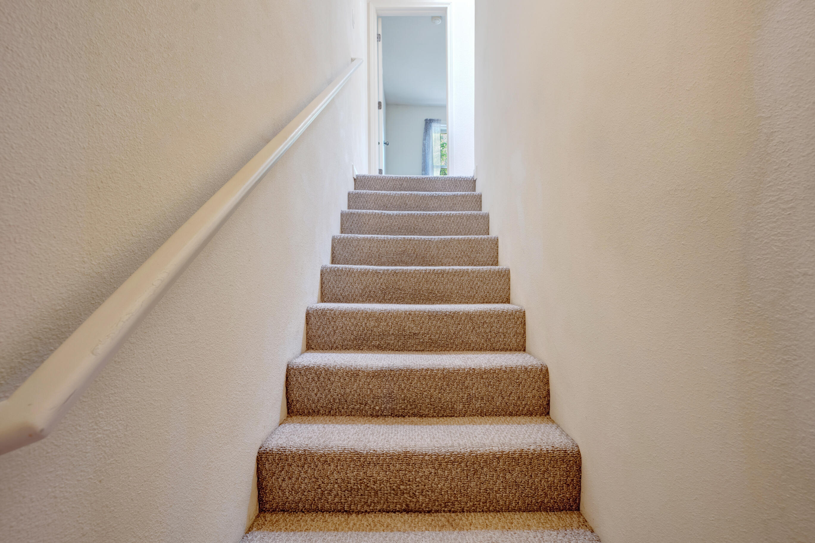 1548 Ocean Breeze Drive NE