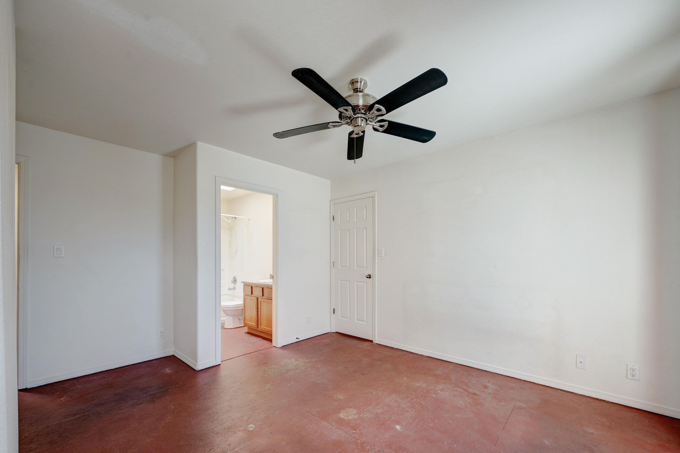 1548 Ocean Breeze Drive NE