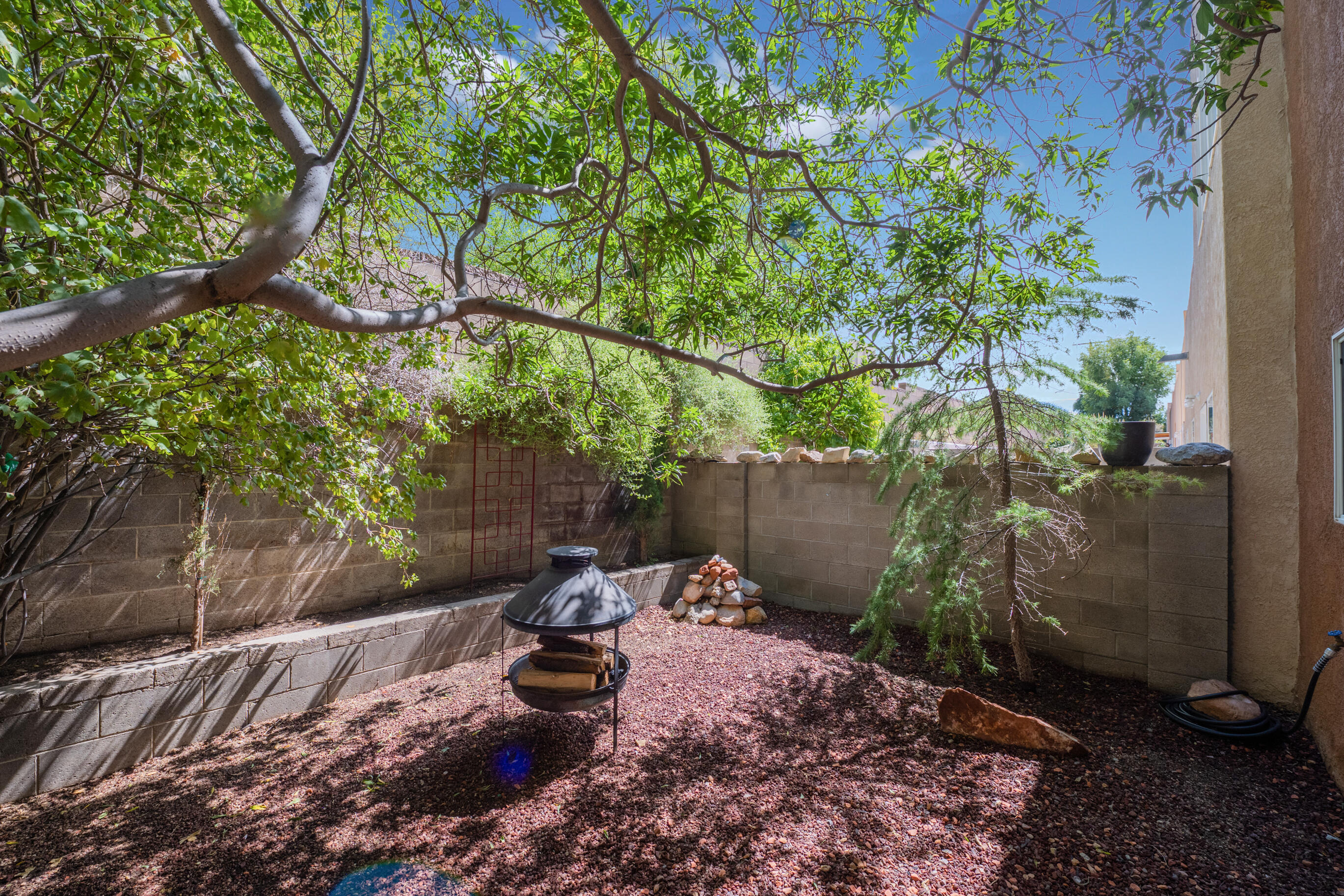 1548 Ocean Breeze Drive NE