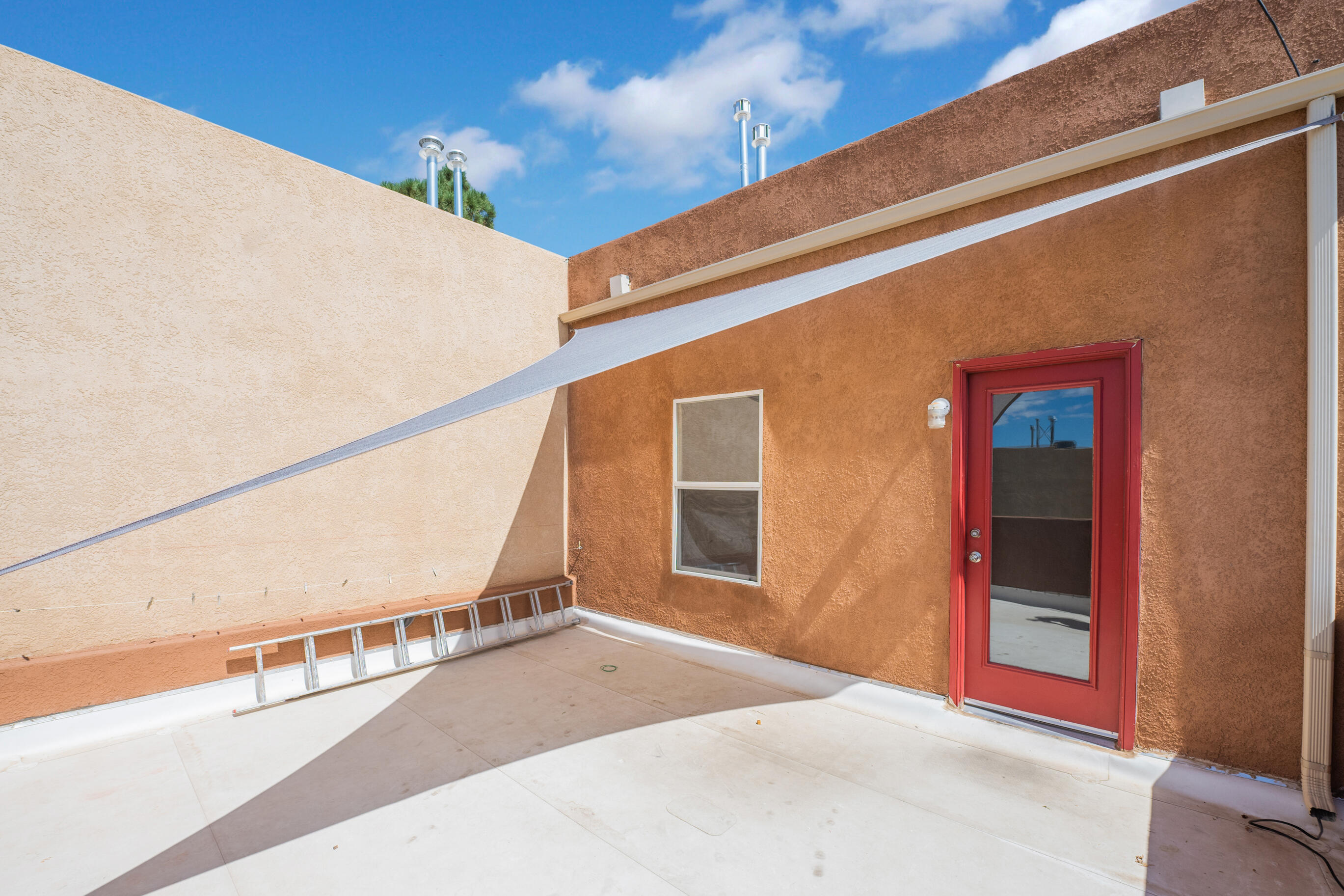 1548 Ocean Breeze Drive NE