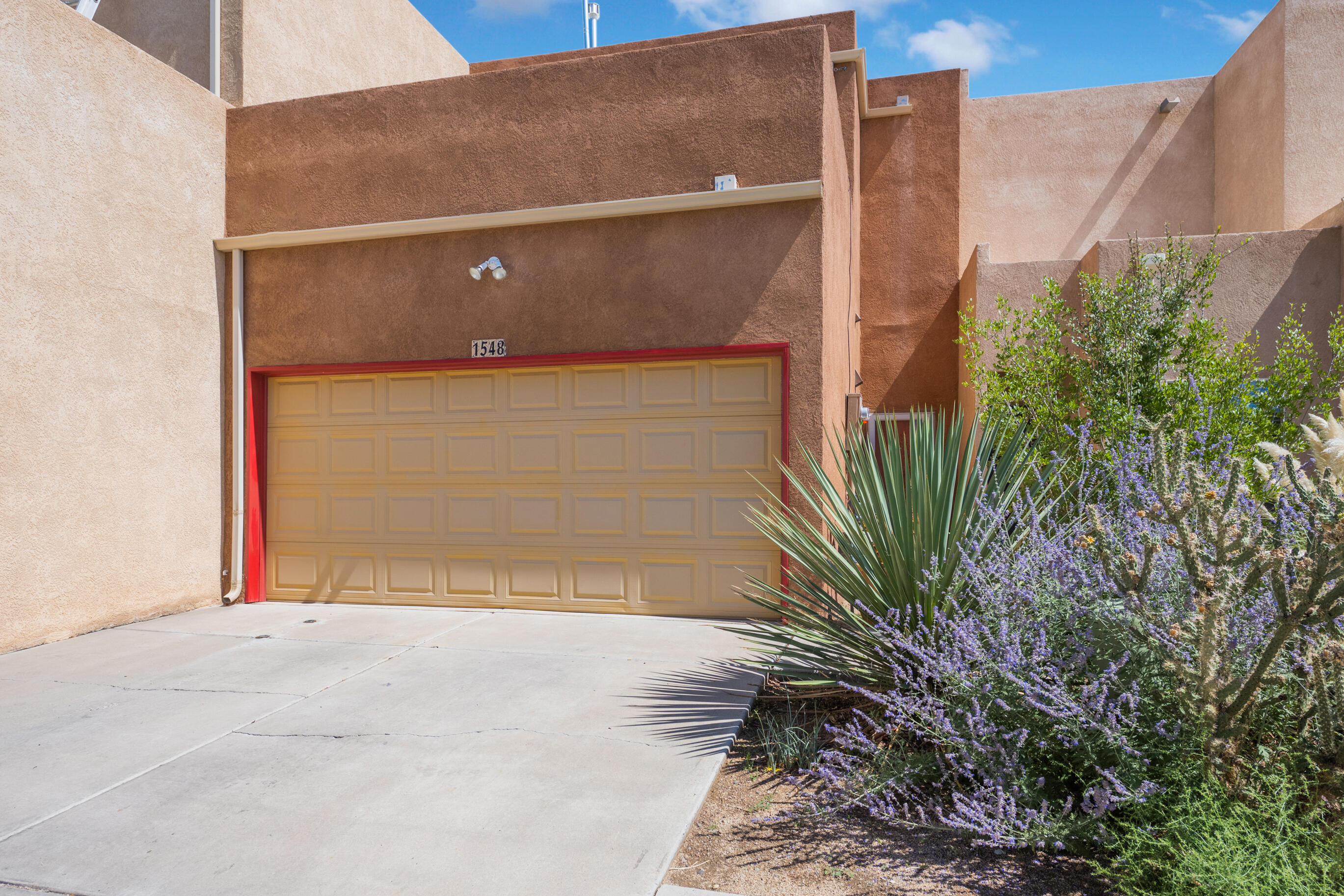 1548 Ocean Breeze Drive NE