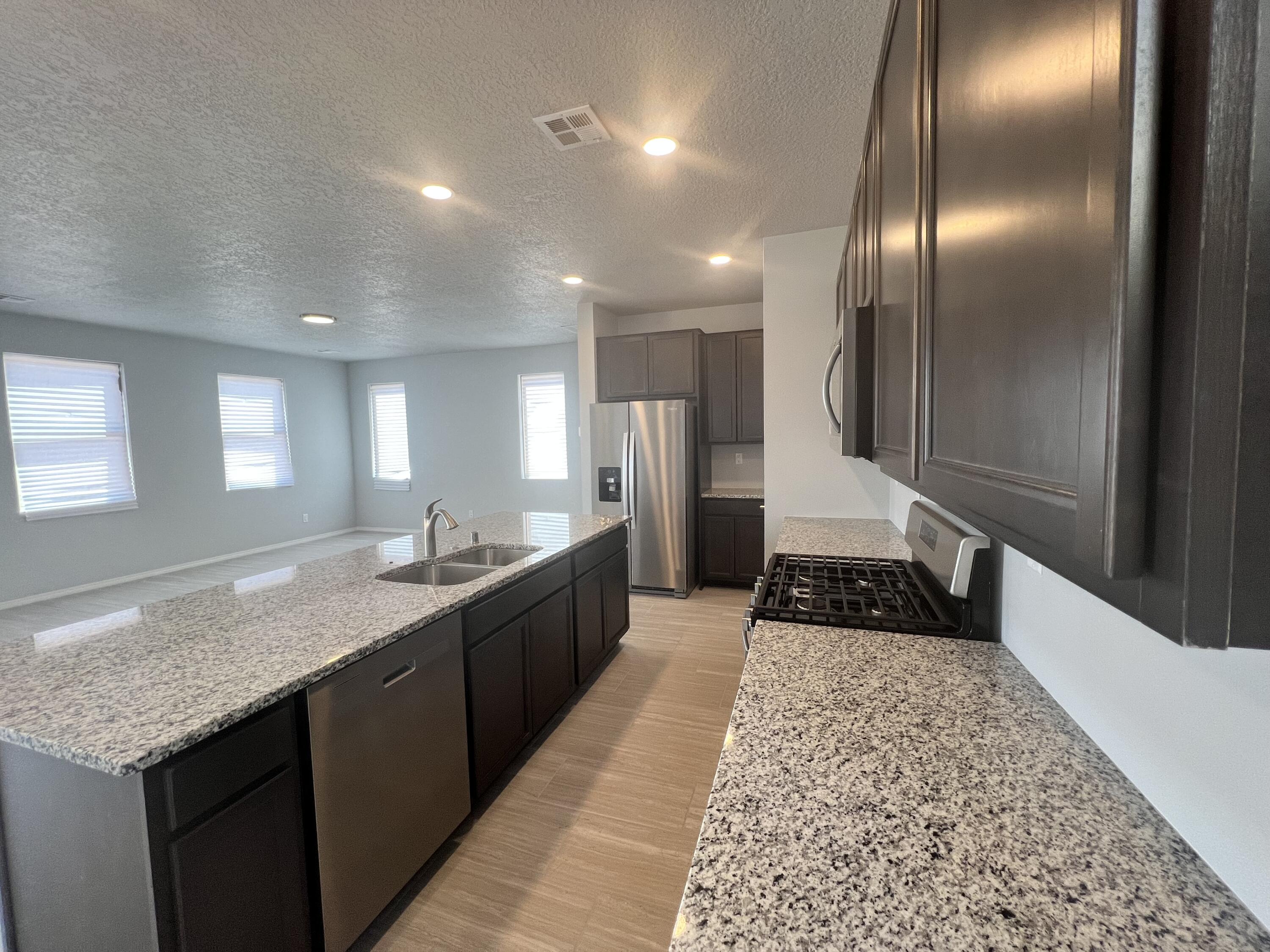 4393 Lauren Loop NE