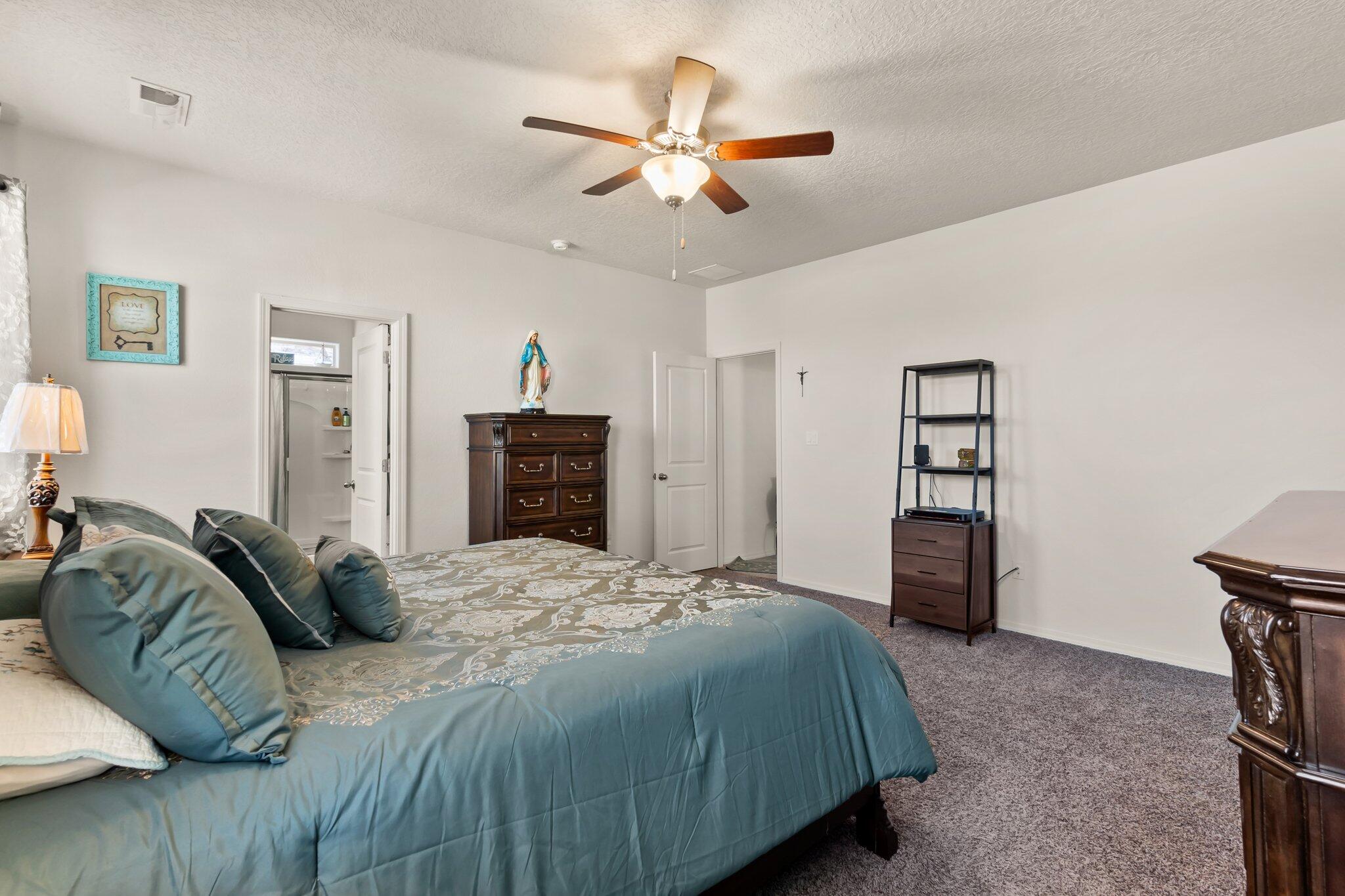 2148 Solitaire Street NE